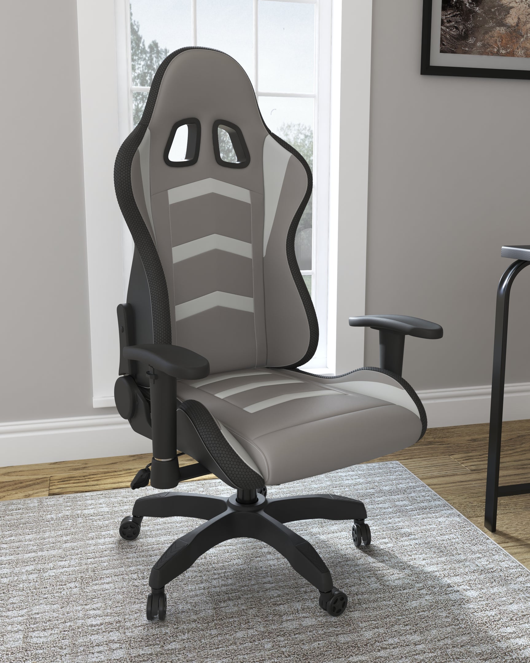 Lynxtyn Desk Chair - Tampa Furniture Outlet