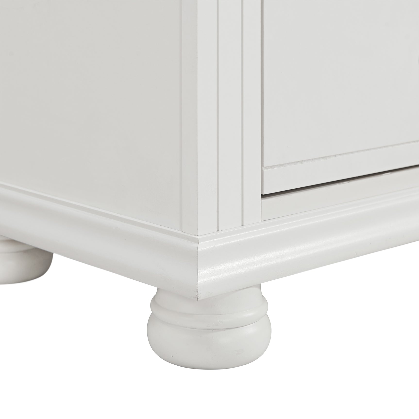 Kona 5-Drawer Chest in White - Tampa Furniture Outlet