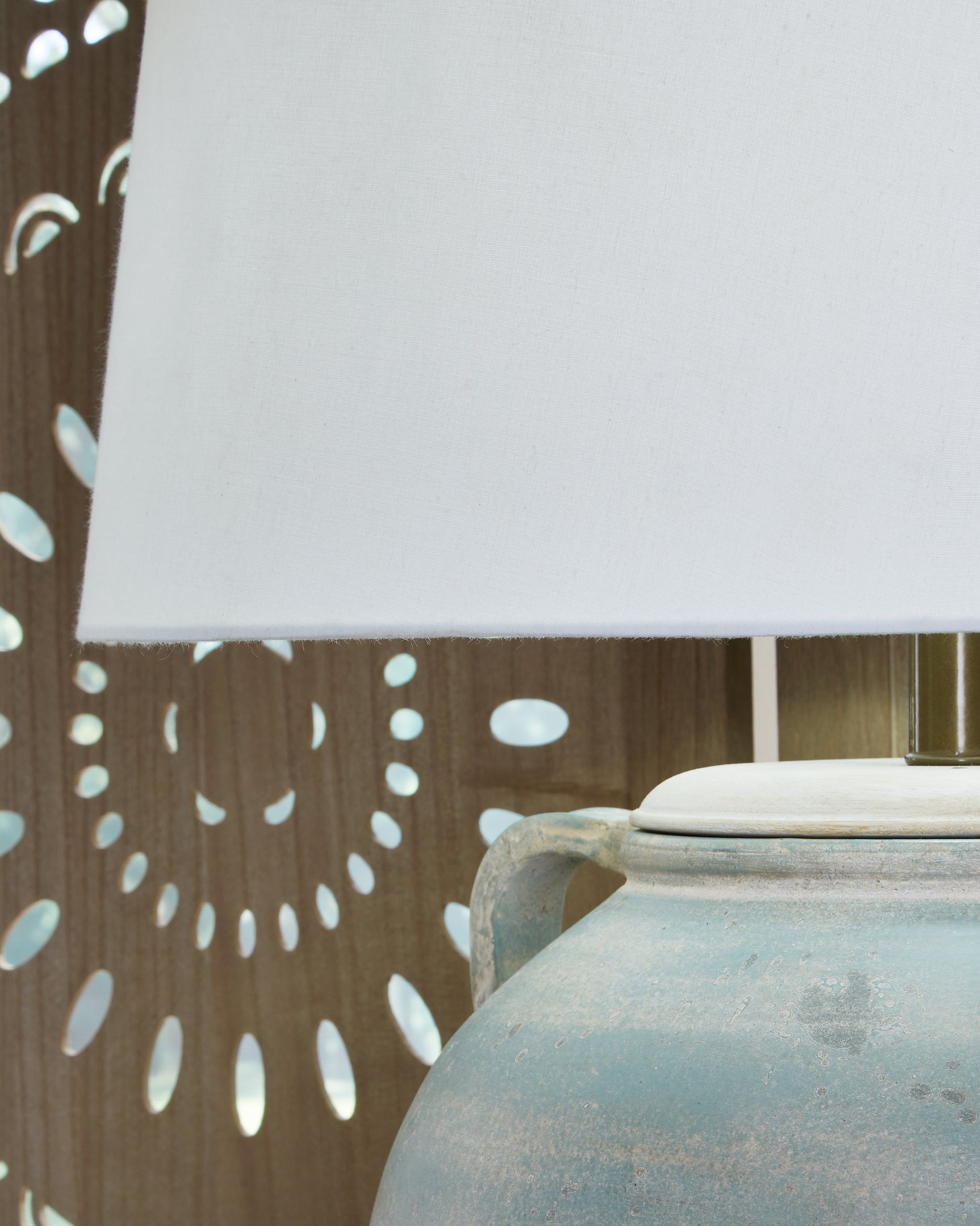 Shawburg Lighting - Tampa Furniture Outlet