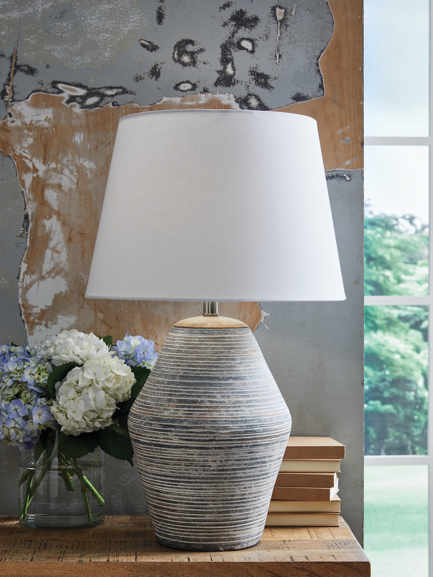 Tampa Furniture Outlet - Ashley Furniture - Lawrock Lighting - Terracotta Table Lamp (1/CN) / Antique Blue - L100834