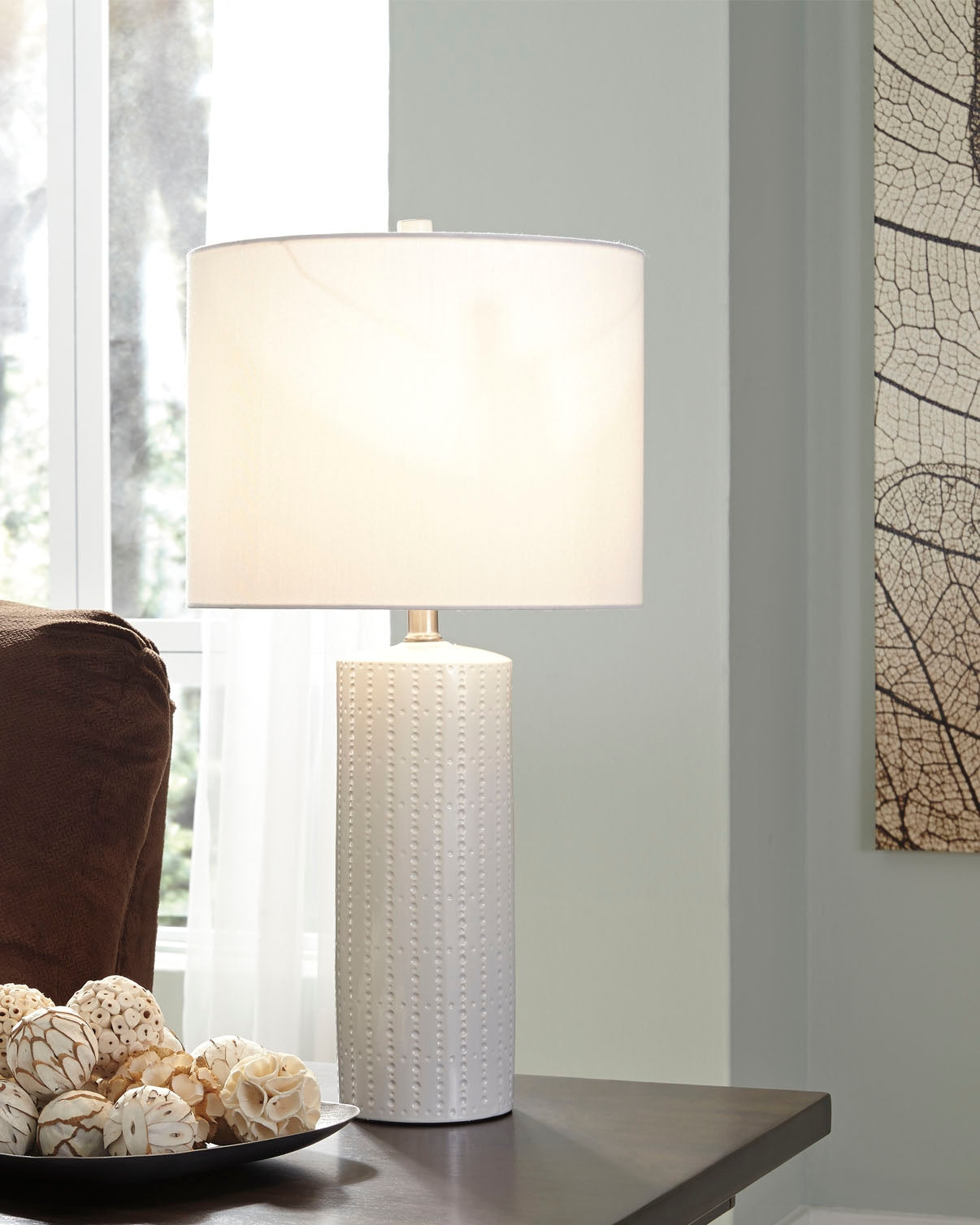 Tampa Furniture Outlet - Ashley Furniture - Steuben Lighting - Ceramic Table Lamp (Set of 2) / White - L177904