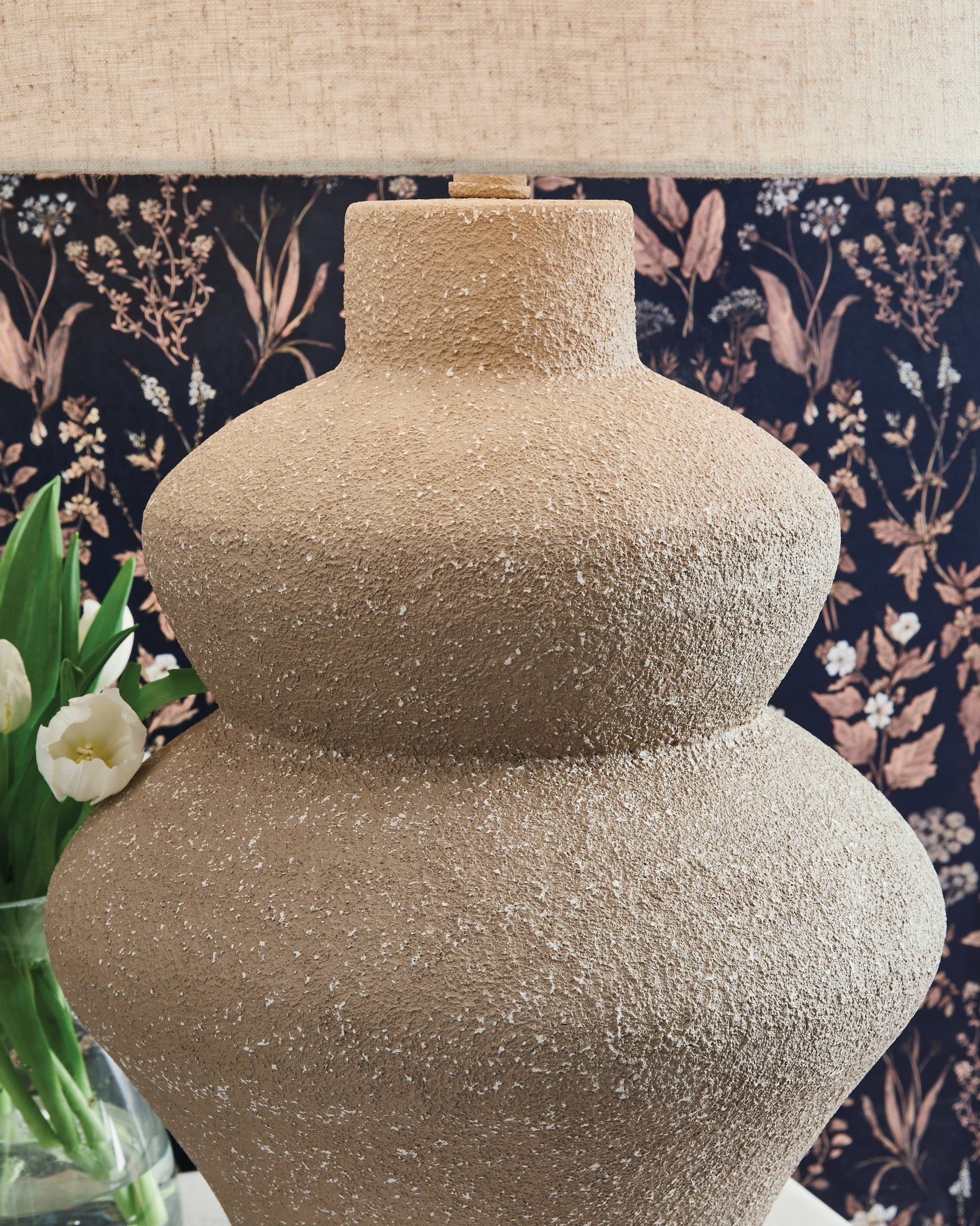 Jossleigh Lighting - Tampa Furniture Outlet