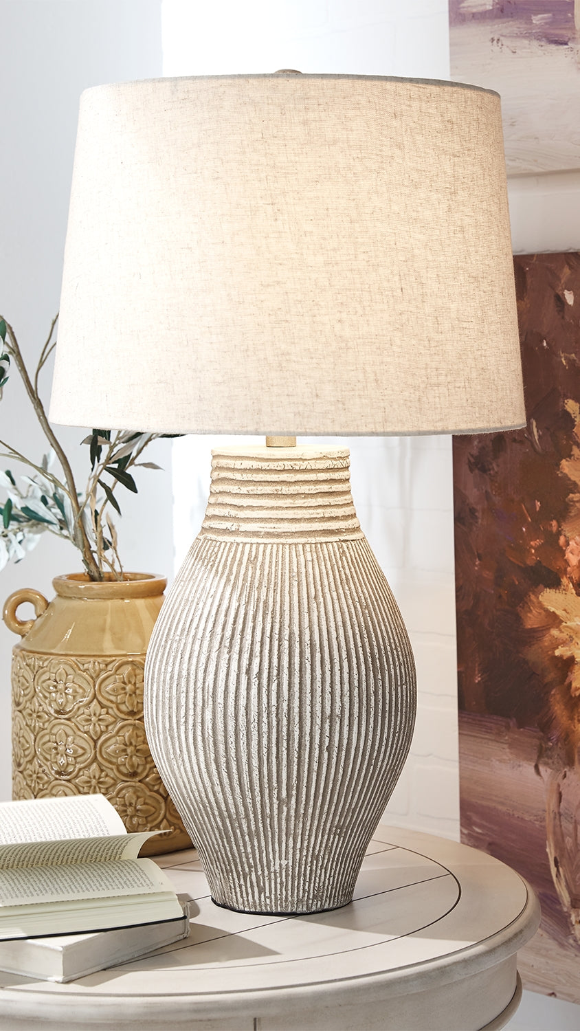 Tampa Furniture Outlet - Ashley Furniture - Layal Lighting - Table Lamp (Set of 2) / Beige - L235634X2