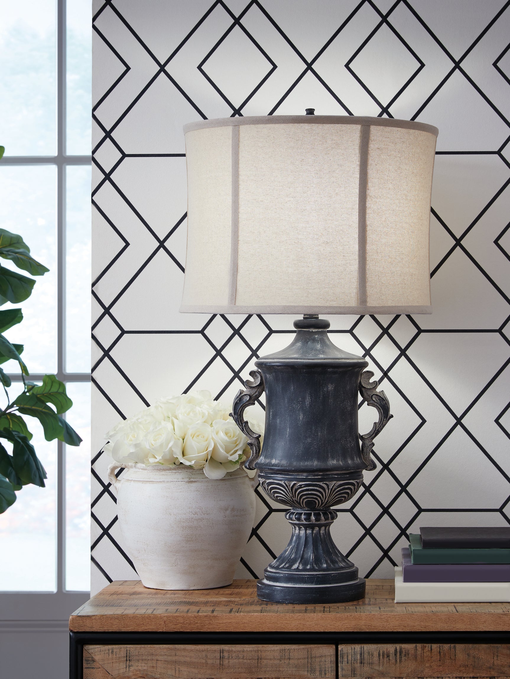 Tampa Furniture Outlet - Ashley Furniture - Morvanford Lighting - Poly Table Lamp (1/CN) / Antique Black - L235834