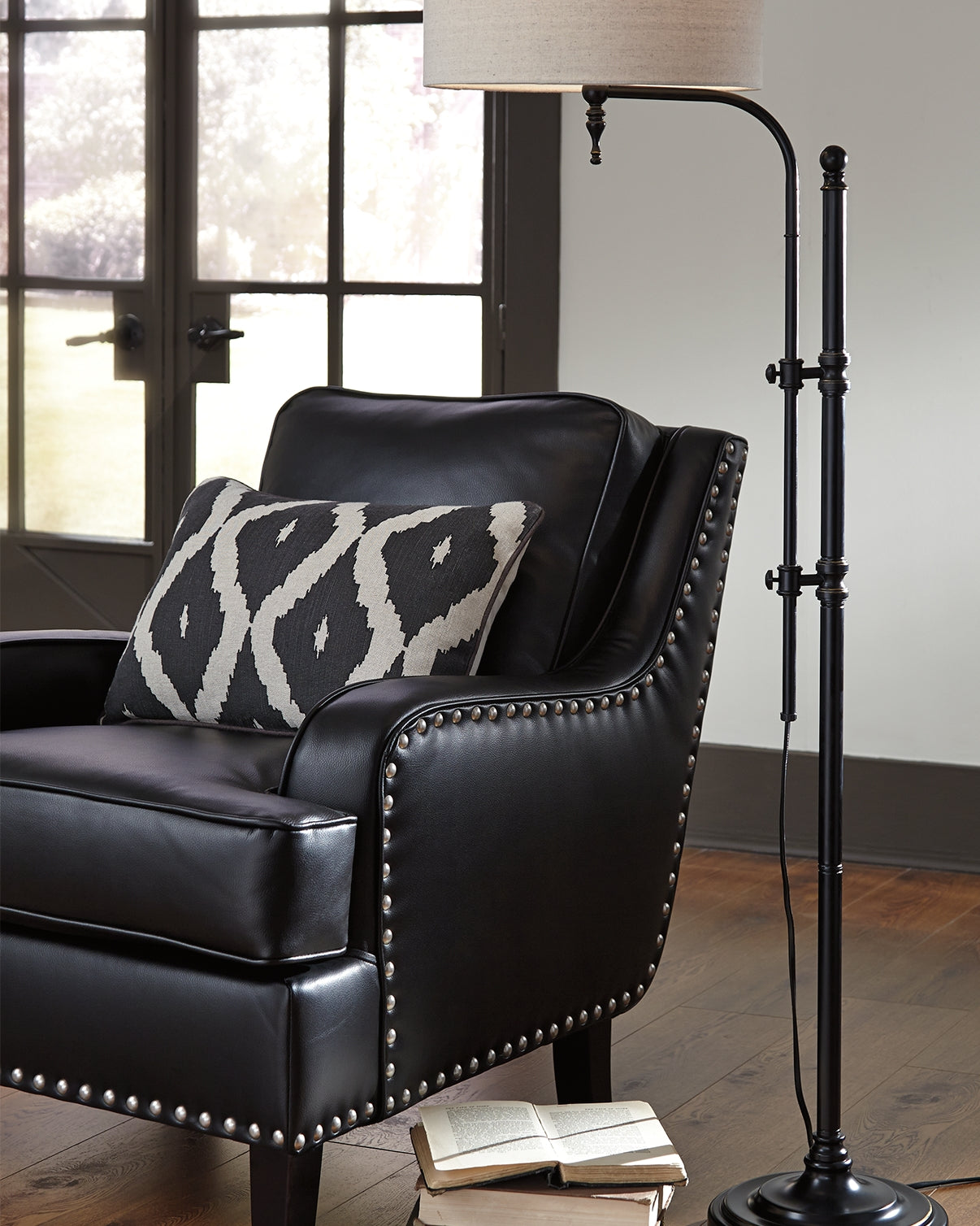 Tampa Furniture Outlet - Ashley Furniture - Anemoon Lighting - Metal Floor Lamp (1/CN) / Black - L734251
