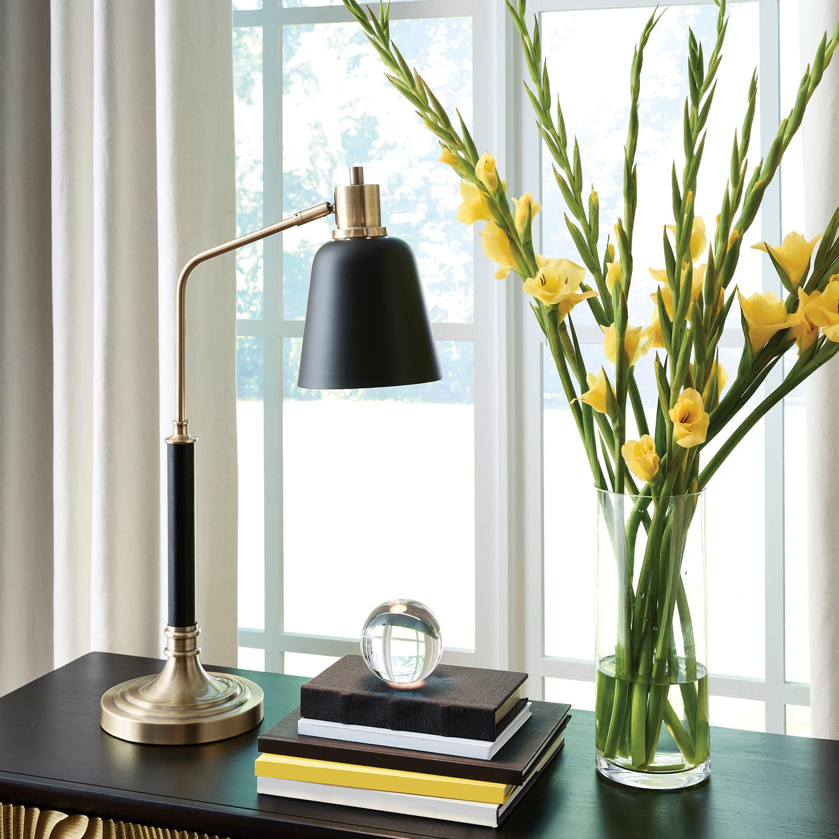 Tampa Furniture Outlet - Ashley Furniture - Clairwell Lighting - Metal Desk Lamp (1/CN) - L734422