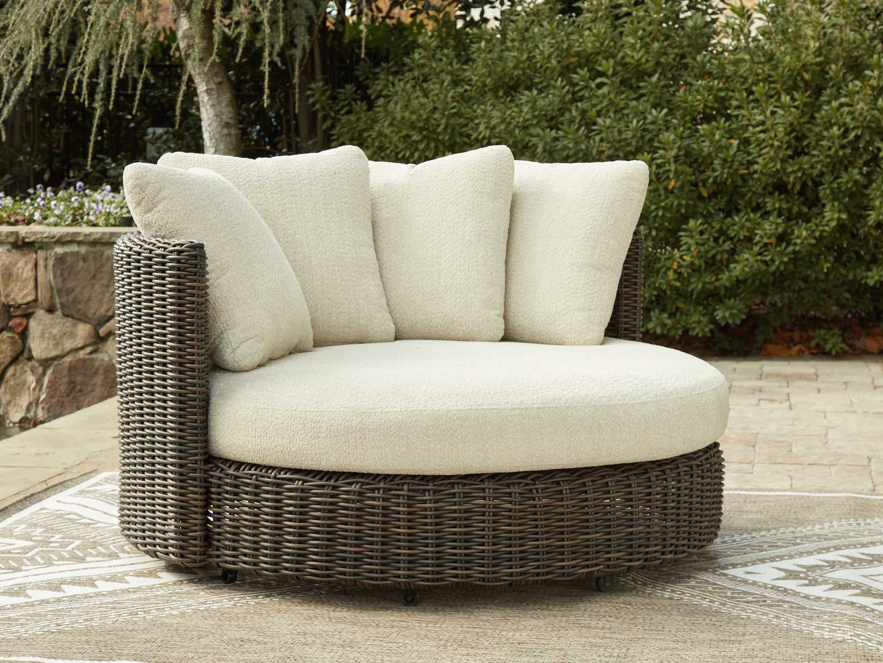 Kimora Outdoor - Tampa Furniture Outlet