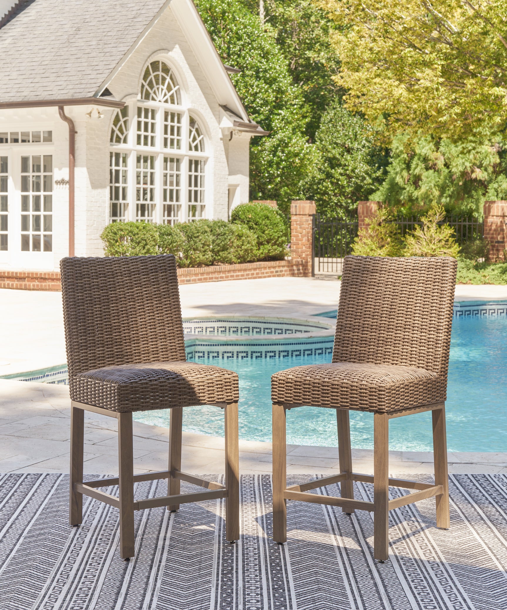 Walton Bridge Outdoor - Tampa Furniture Outlet