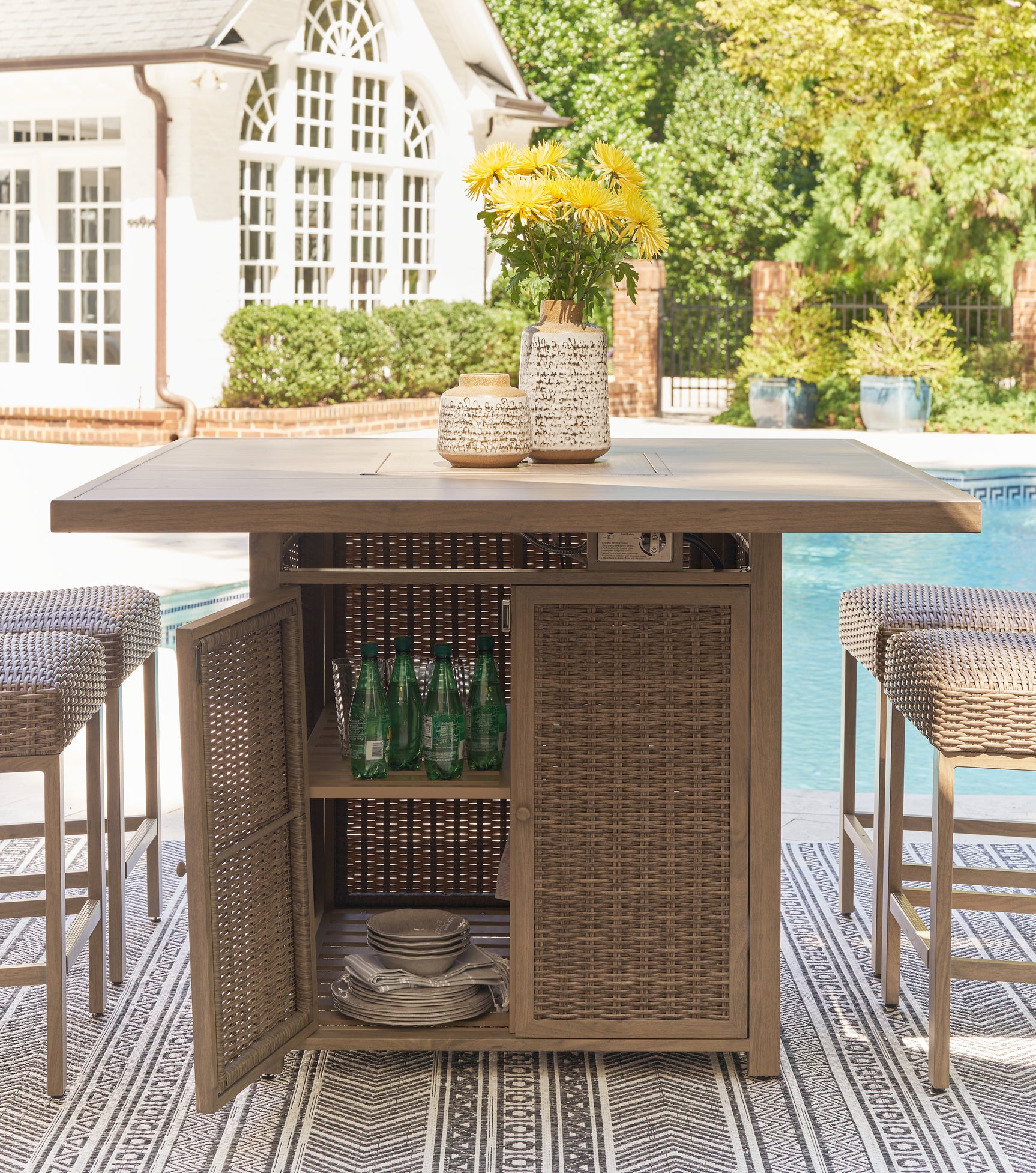 Walton Bridge Outdoor - Tampa Furniture Outlet
