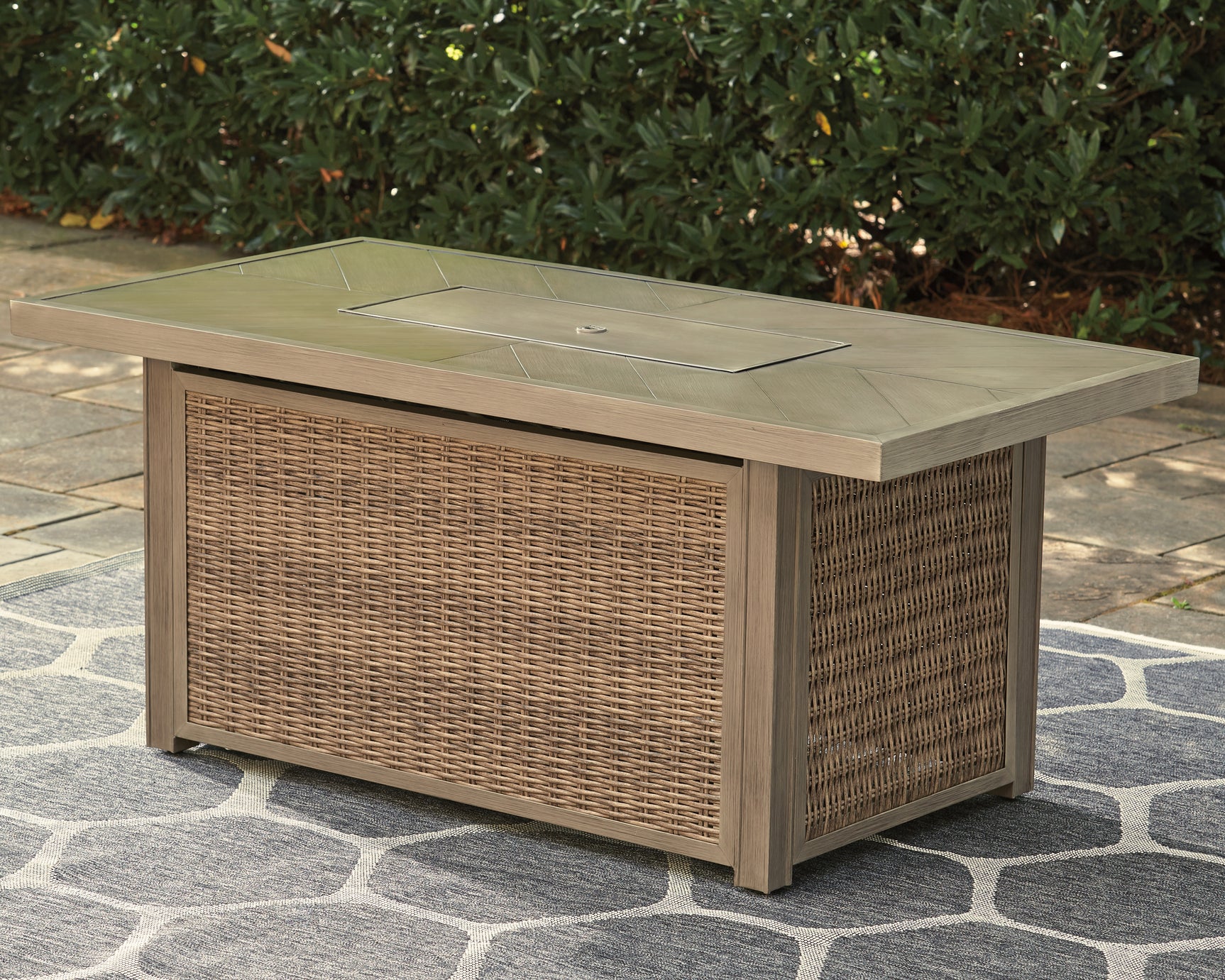 Beachcroft Outdoor - Tampa Furniture Outlet