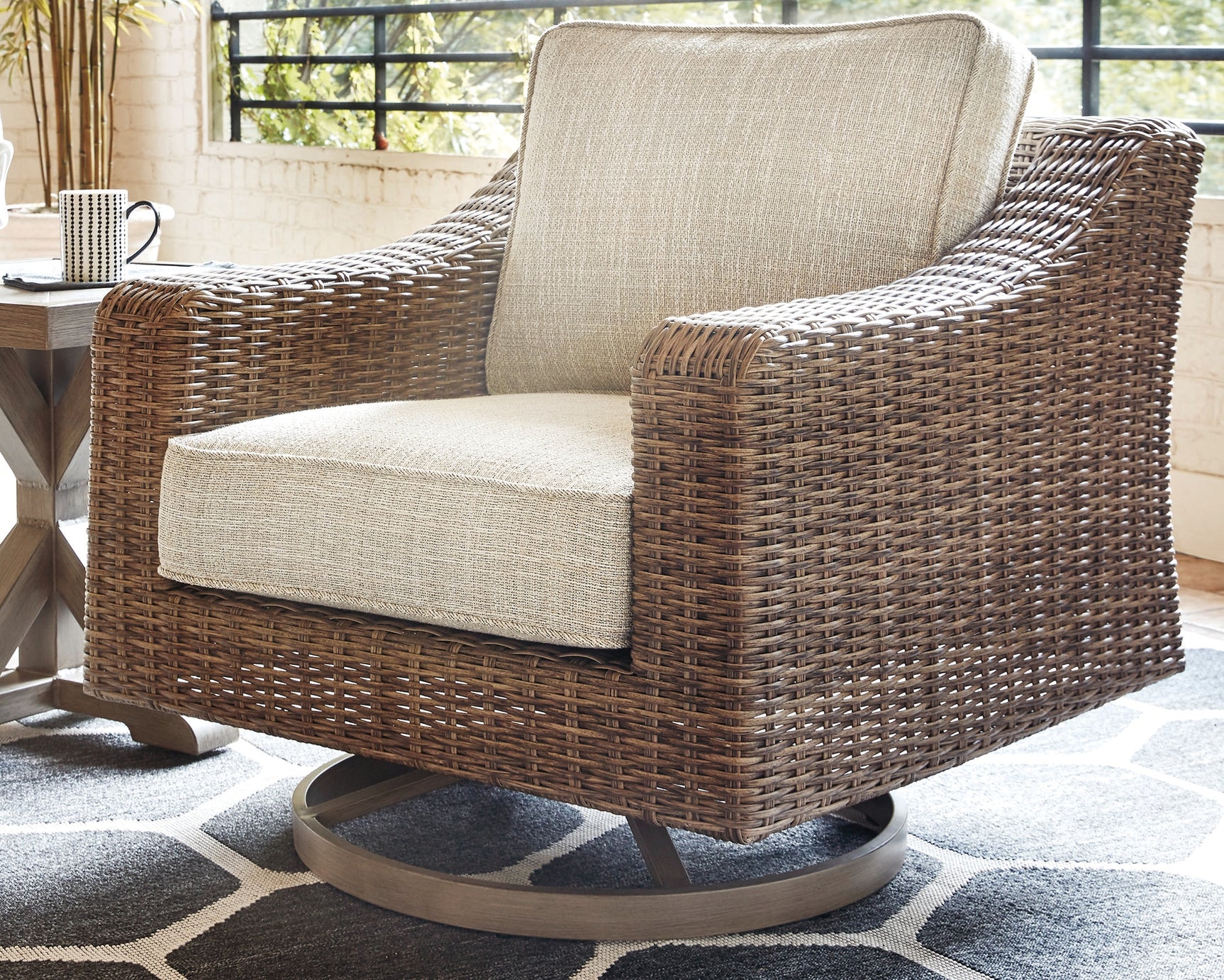 Beachcroft Outdoor - Tampa Furniture Outlet