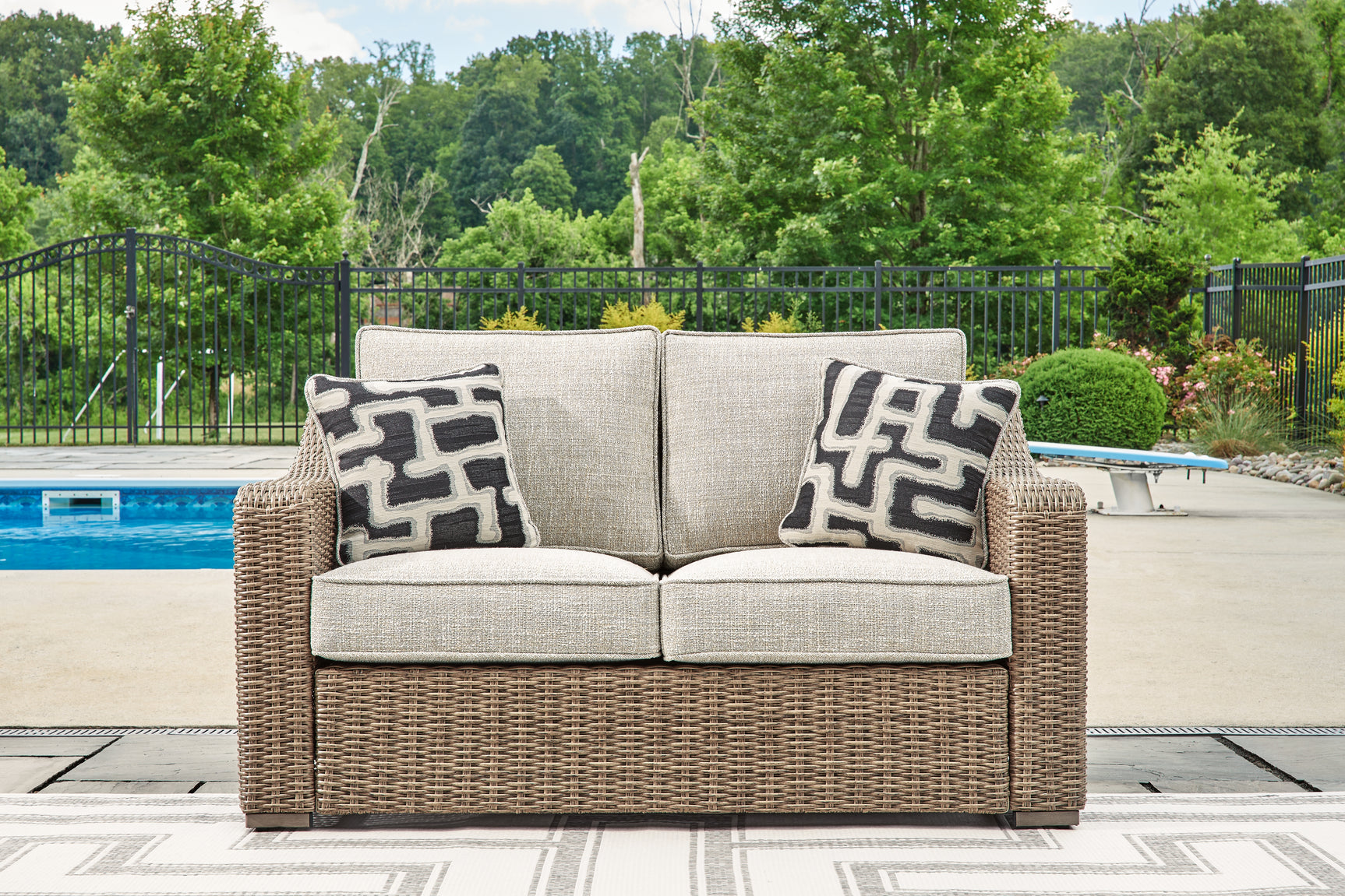 Beachcroft Outdoor - Tampa Furniture Outlet