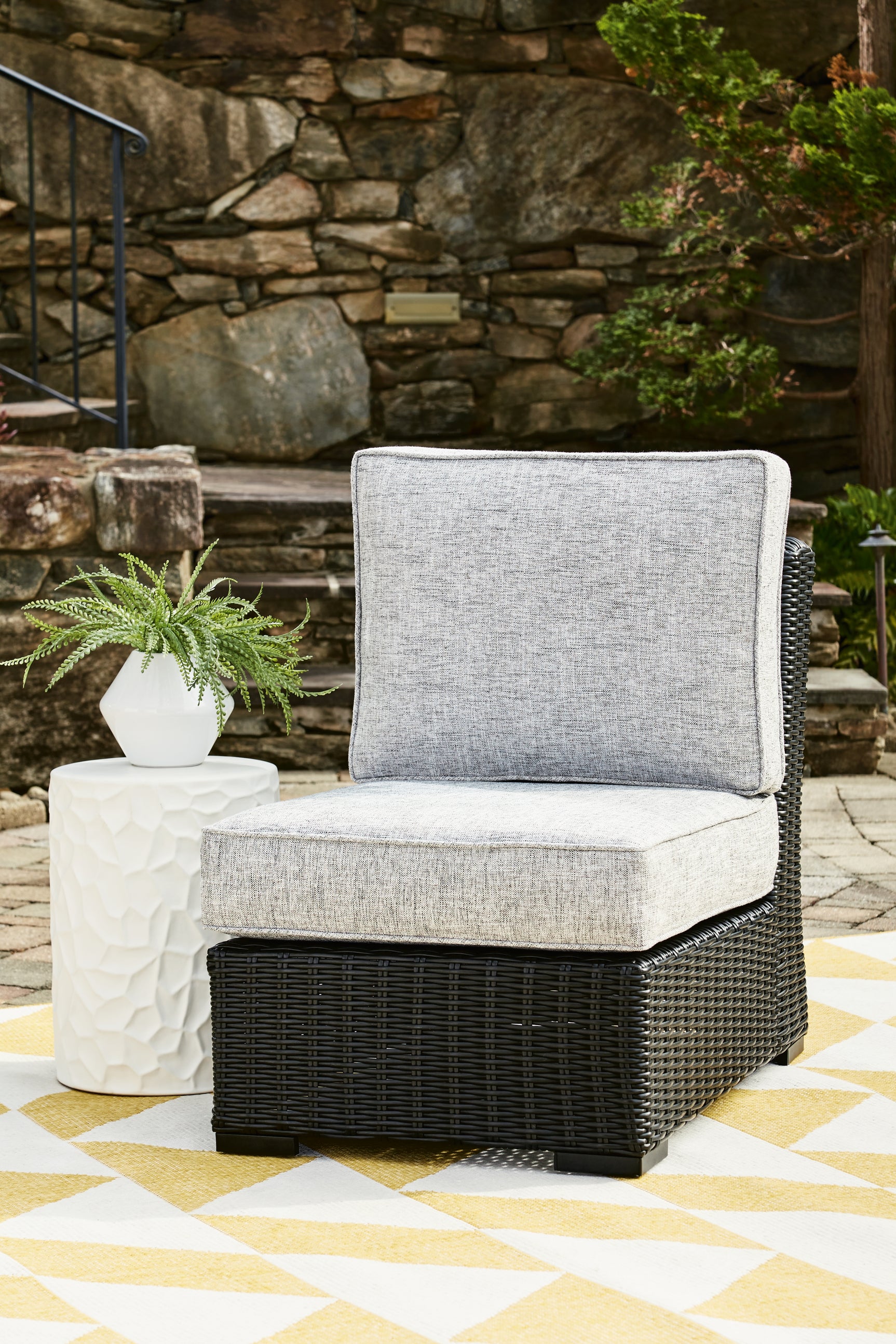 Beachcroft Outdoor - Tampa Furniture Outlet