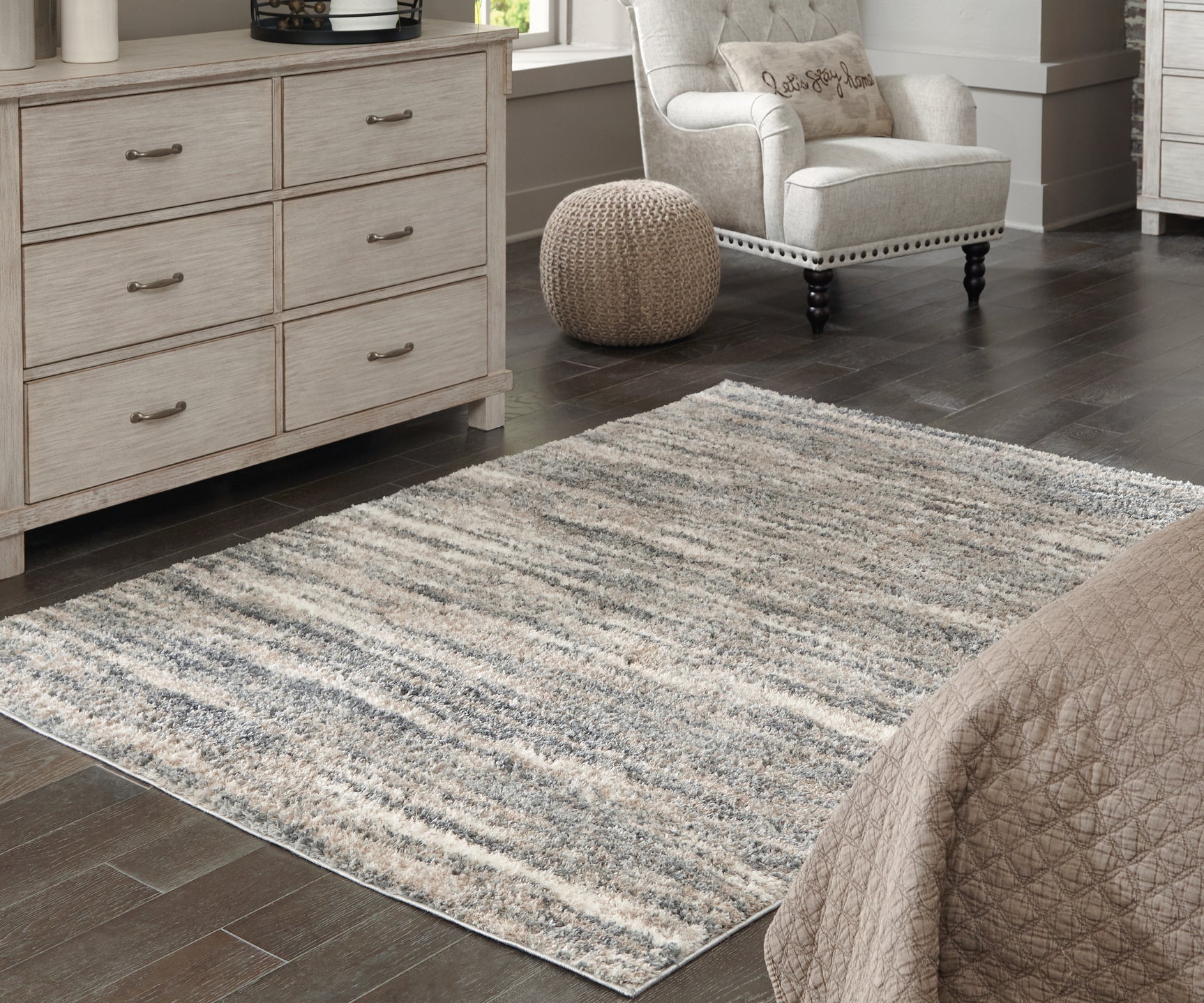 Tampa Furniture Outlet - Ashley Furniture - Gizela Rug - 5'3" x 7'3" Rug / Ivory/Beige/Gray - R404862