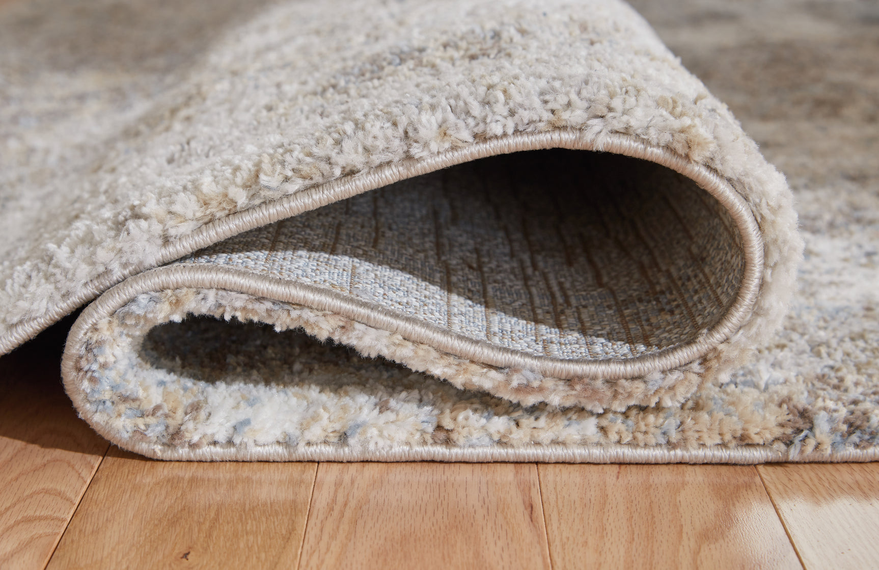 Pearidge Rug - Tampa Furniture Outlet