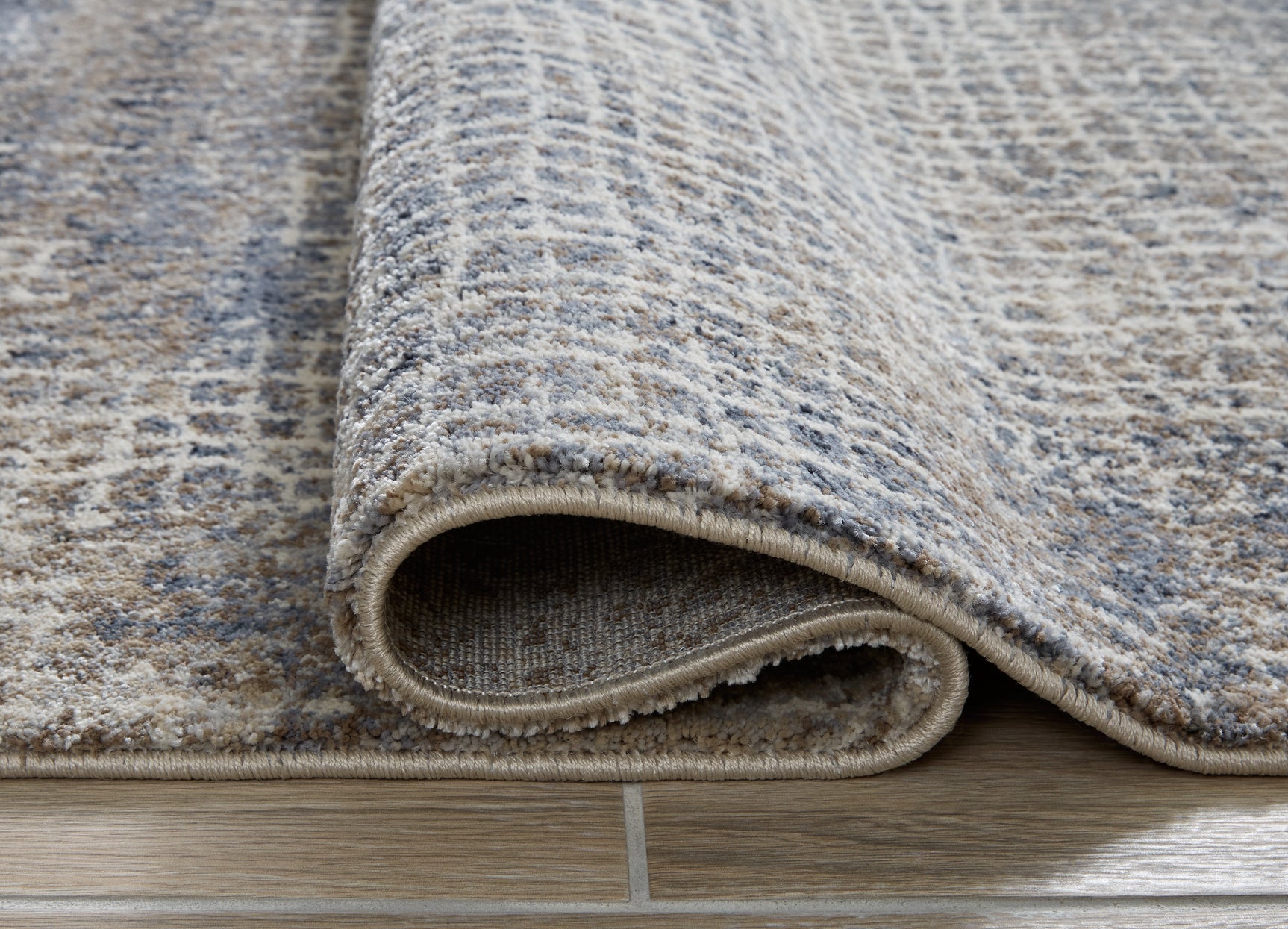 Brookhall Rug - Tampa Furniture Outlet