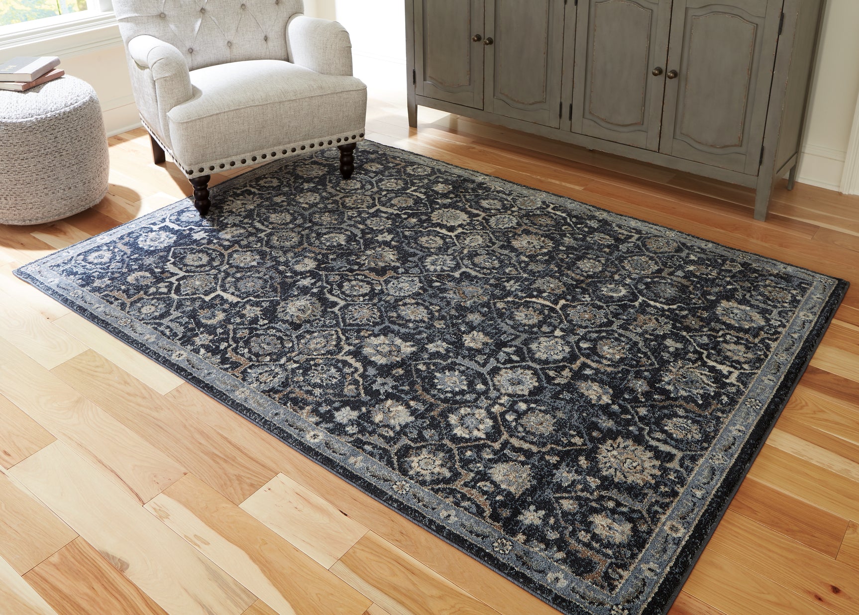 Hilcott Rug - Tampa Furniture Outlet