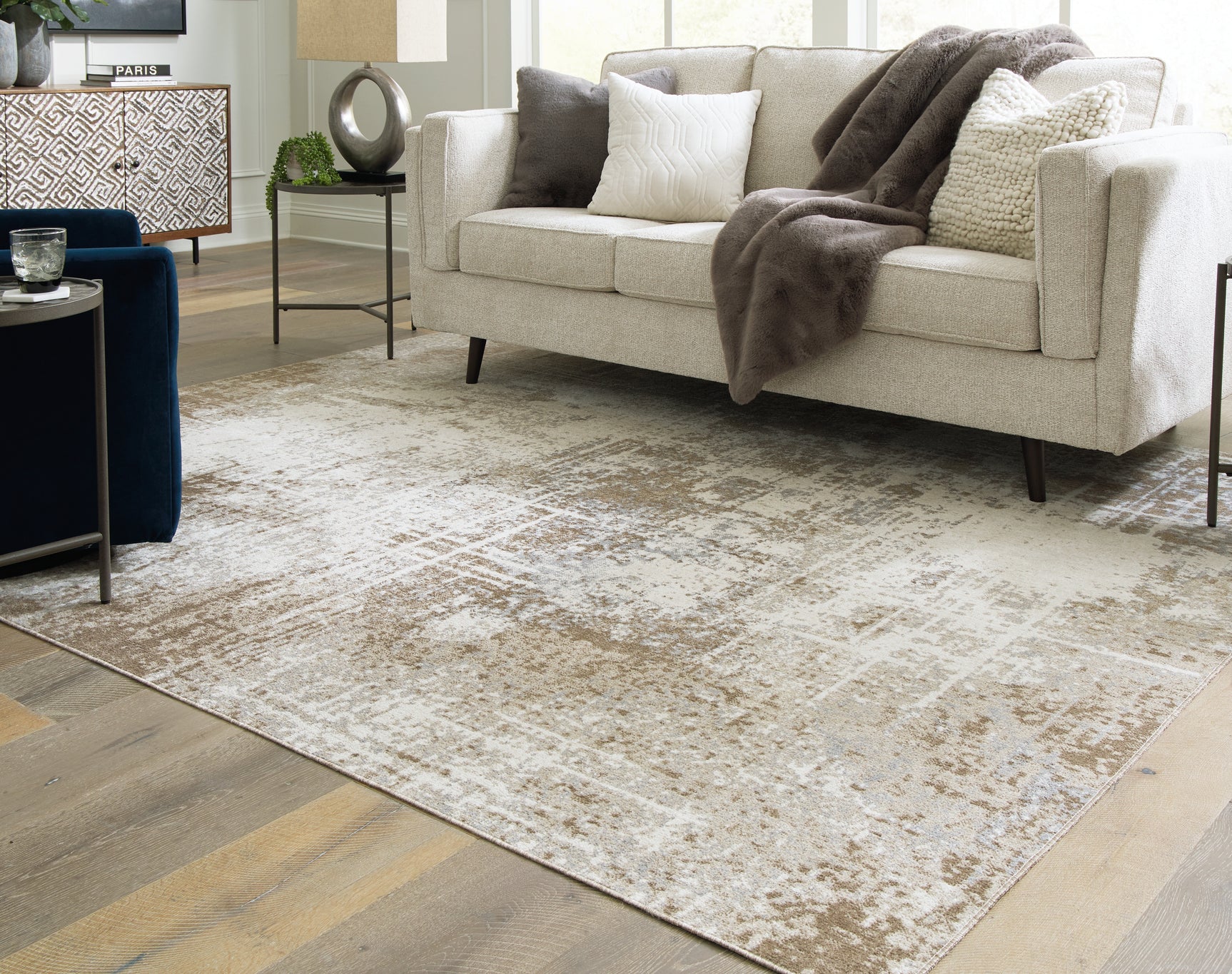 Grifflain Rug - Tampa Furniture Outlet