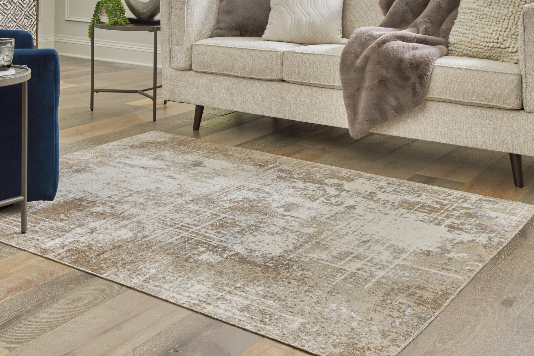 Tampa Furniture Outlet - Ashley Furniture - Grifflain Rug - 5'1" x 7' Washable Rug / Tan/Brown/Gray - R406232