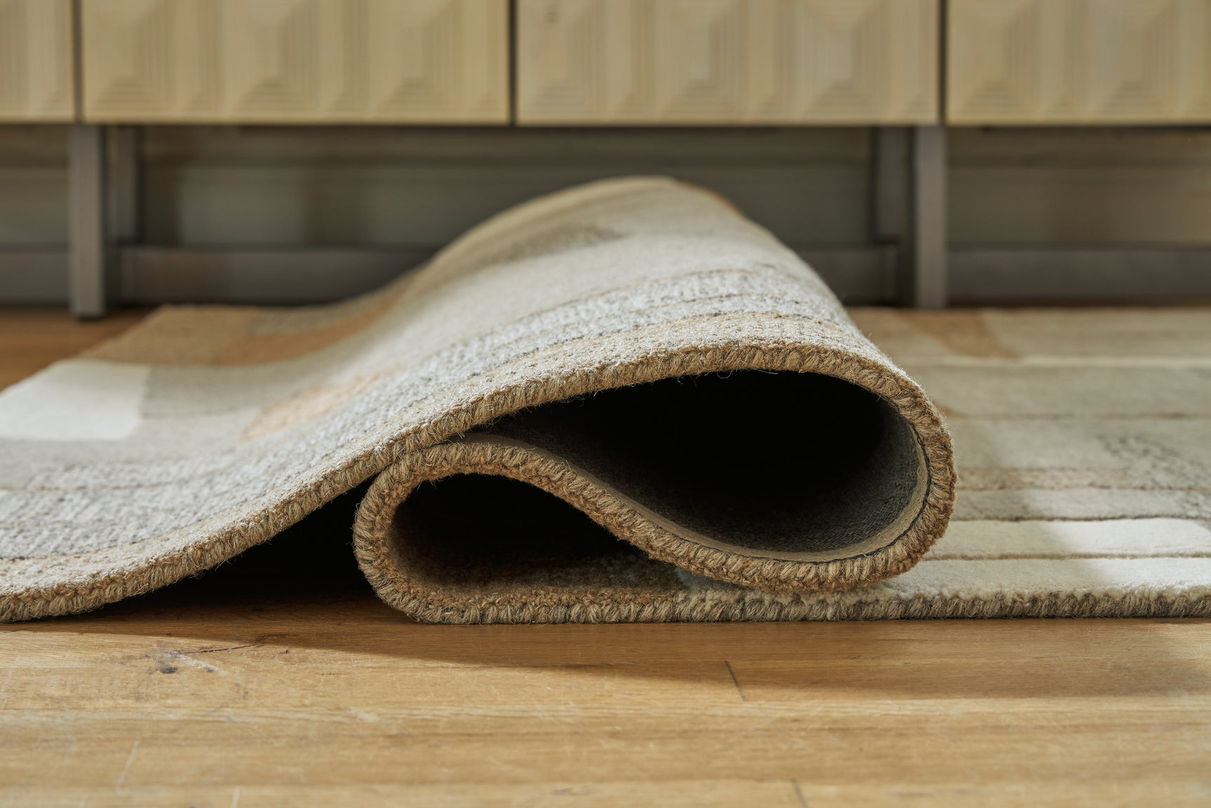 Abbotton Rug - Tampa Furniture Outlet