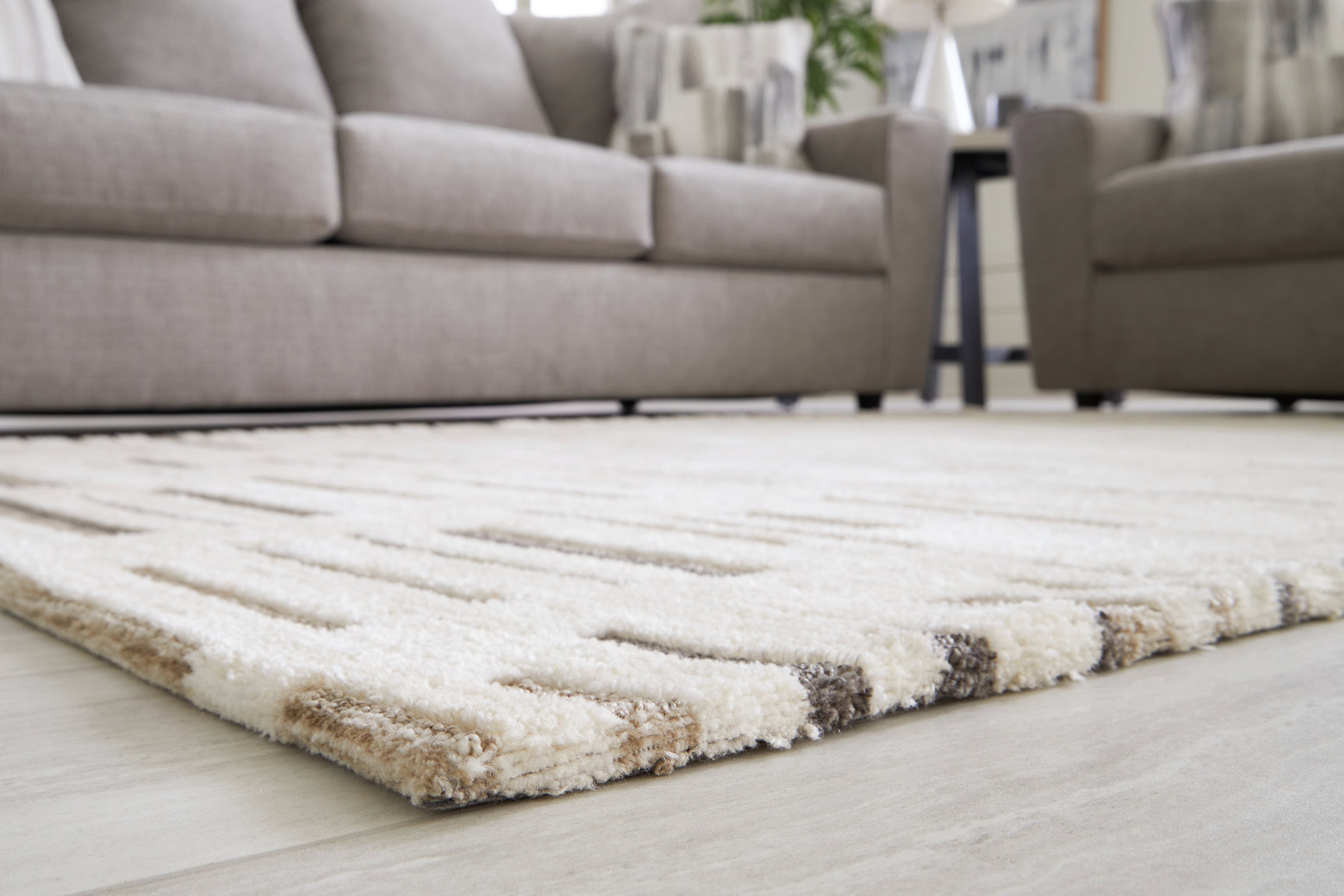 Leesdale Rug - Tampa Furniture Outlet