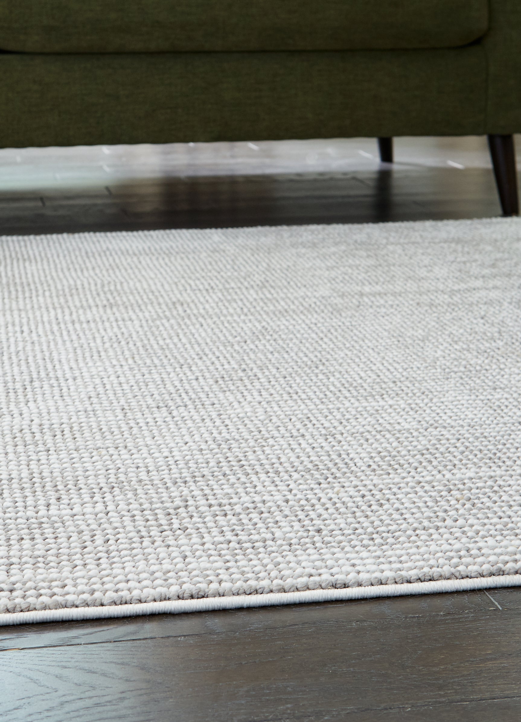 Eduring Rug - Tampa Furniture Outlet