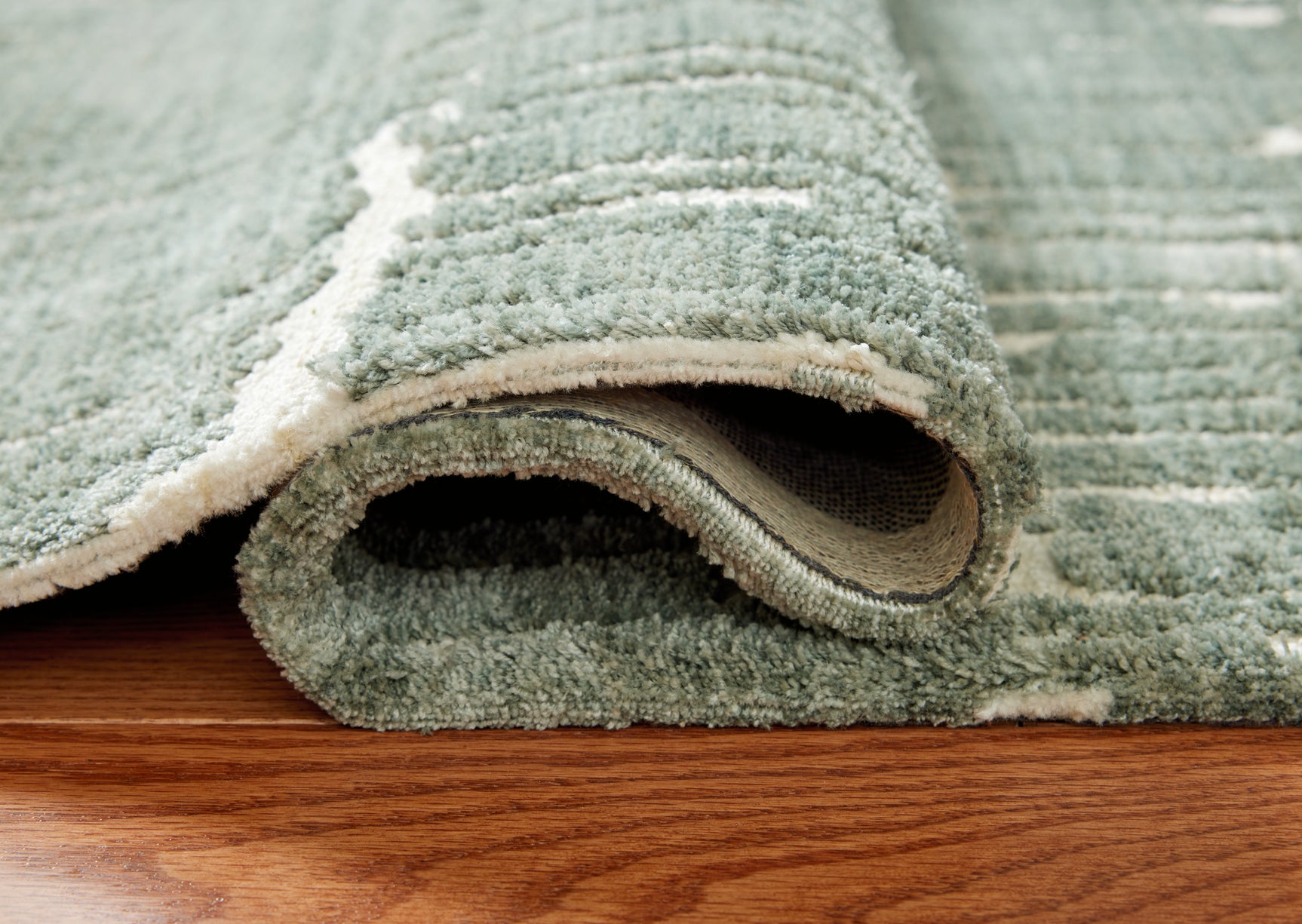 Cayworth Rug - Tampa Furniture Outlet