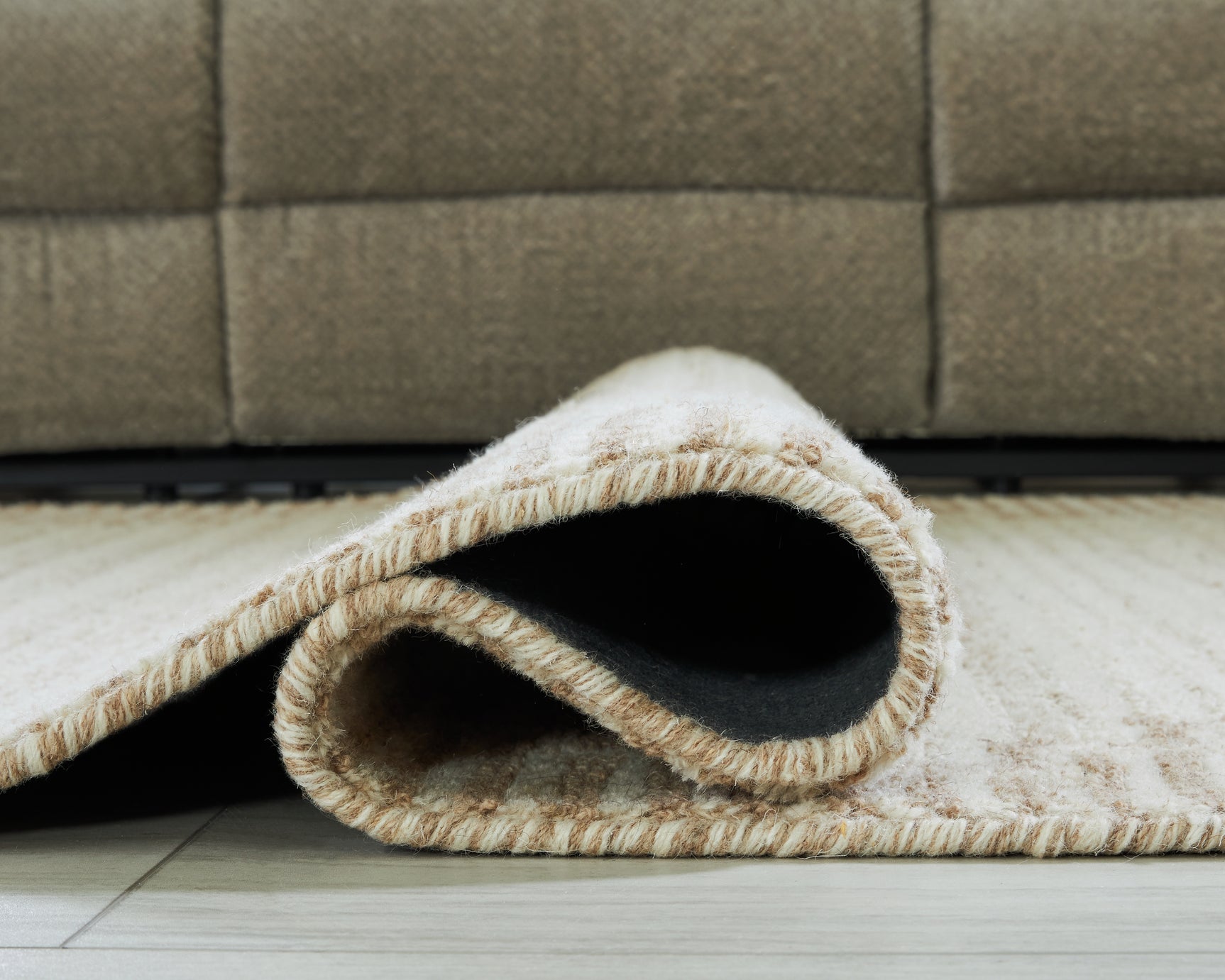 Emorymore Rug - Tampa Furniture Outlet