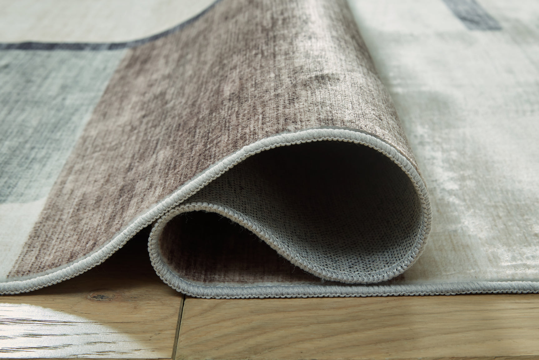 Larkport Rug - Tampa Furniture Outlet