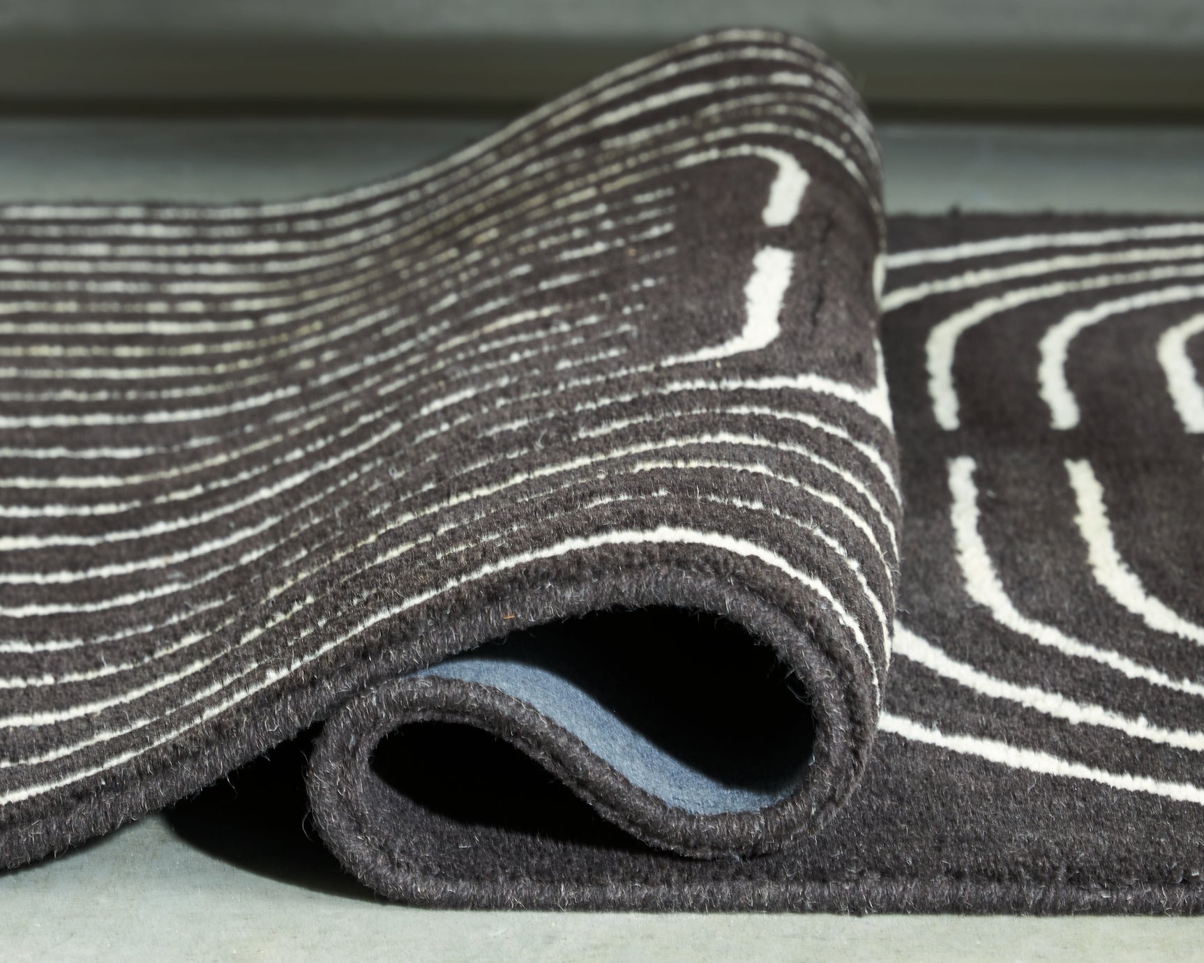 Eldonmore Rug - Tampa Furniture Outlet