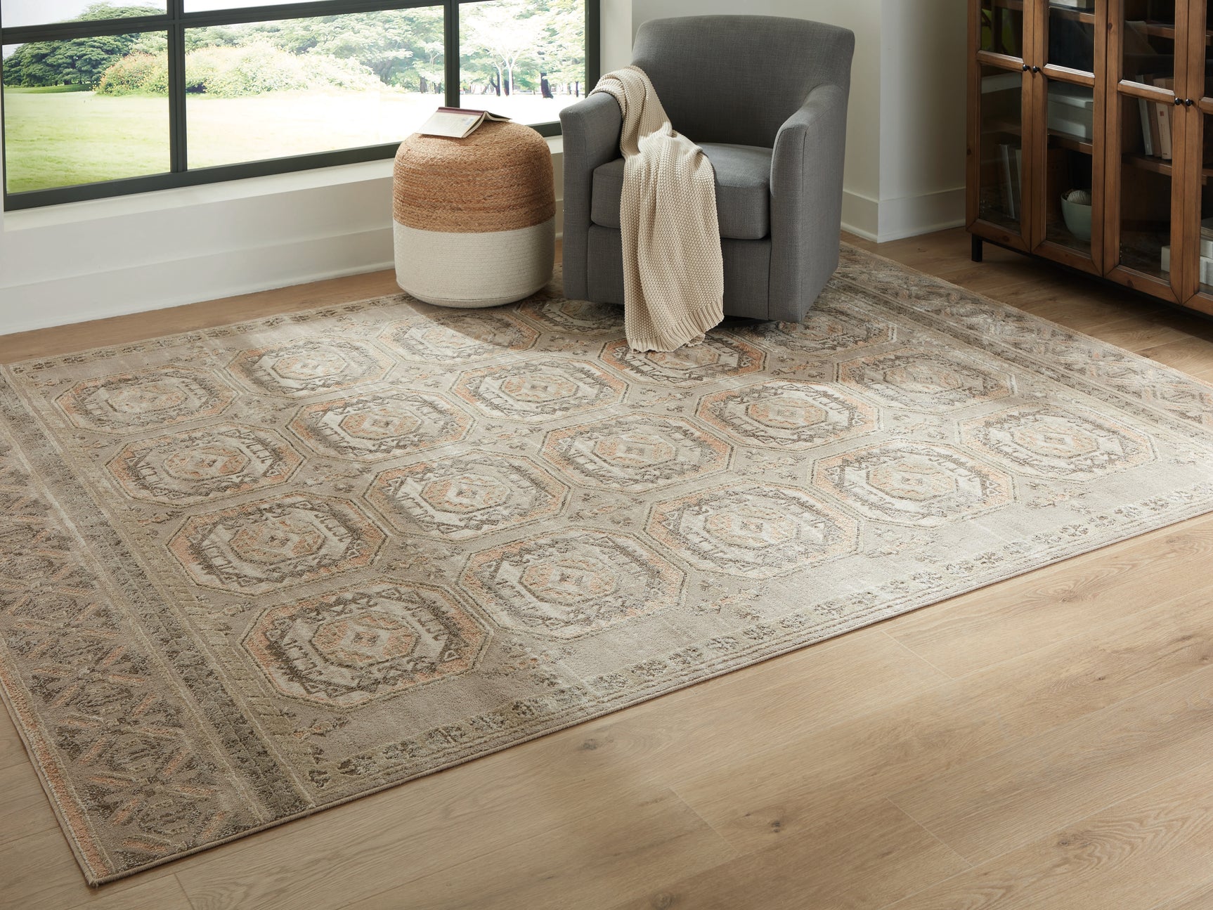 Tampa Furniture Outlet - Ashley Furniture - Bachby Rug - 7'10" x 10' Area Rug / Multi - R407681