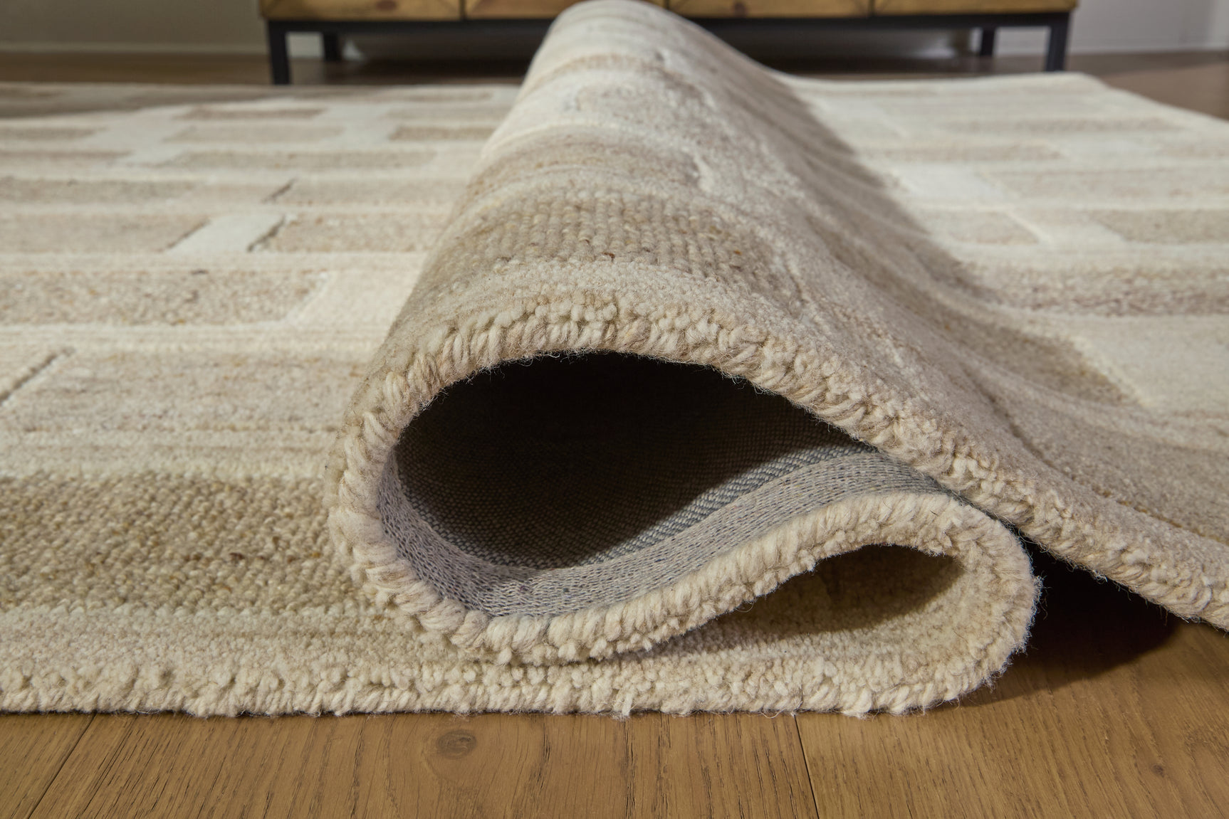 Lisgrove Rug - Tampa Furniture Outlet