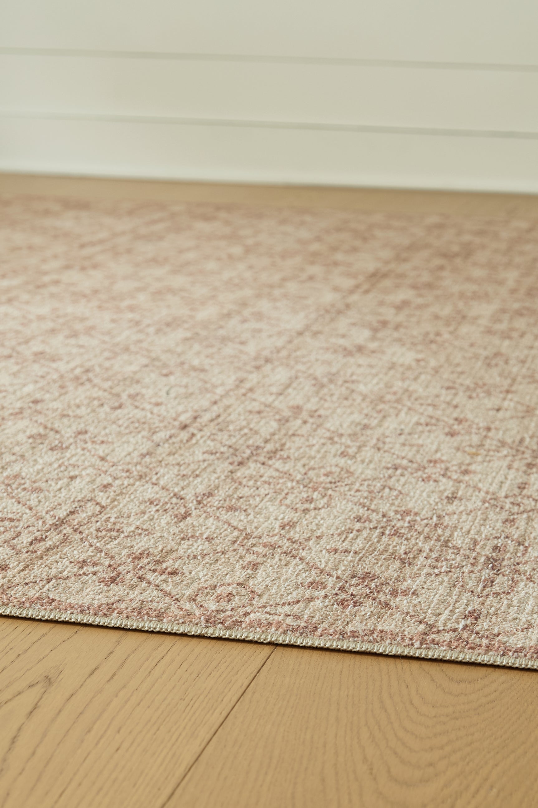 Lyamford Rug - Tampa Furniture Outlet