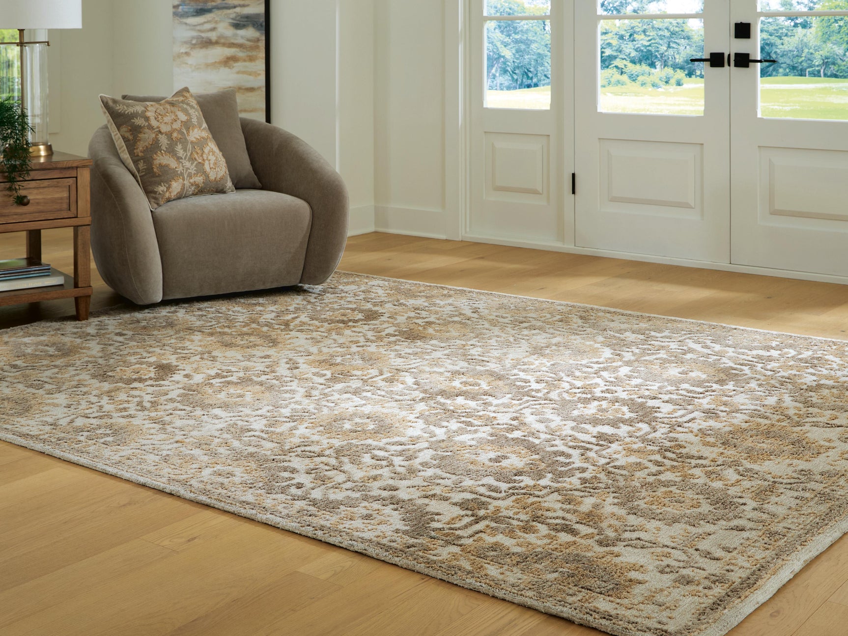 Tampa Furniture Outlet - Ashley Furniture - Sableridge Rug - Large Rug / Ivory/Taupe/Camel - R408571