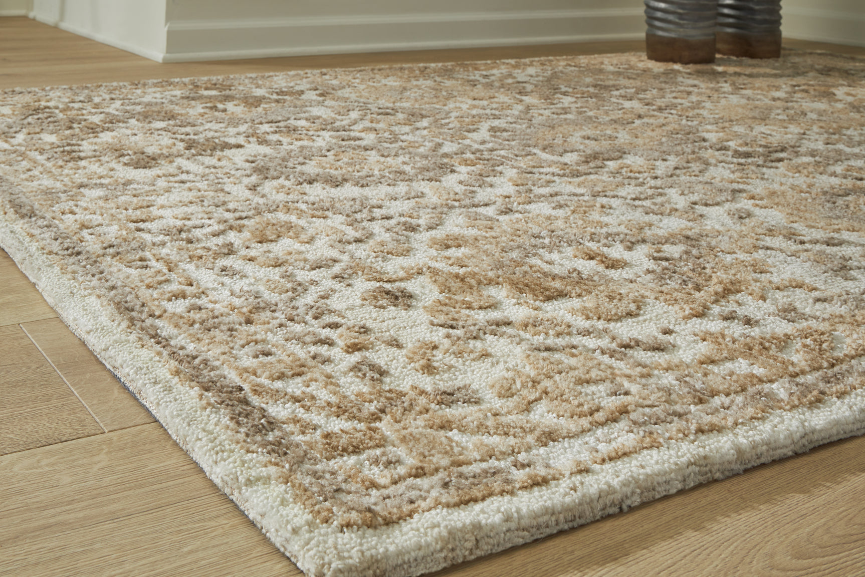 Sableridge Rug - Tampa Furniture Outlet