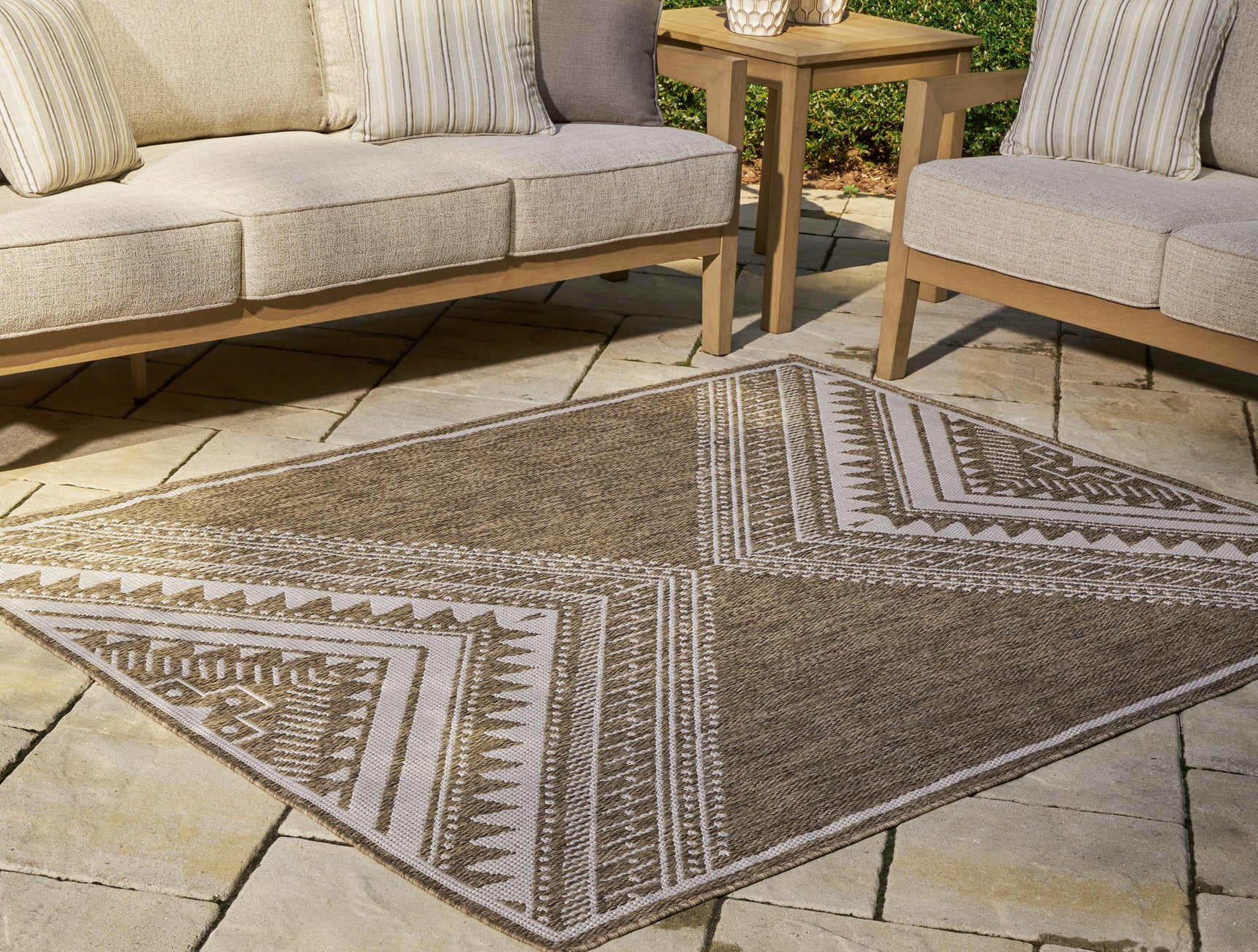 Dunsler Rug - Tampa Furniture Outlet