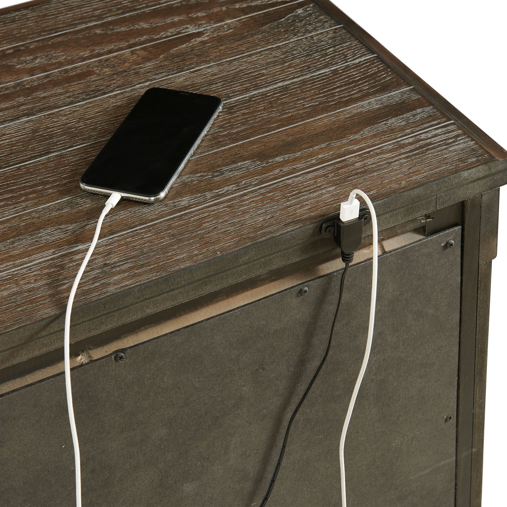 Scott Nightstand W/USB Dark Finish - Tampa Furniture Outlet