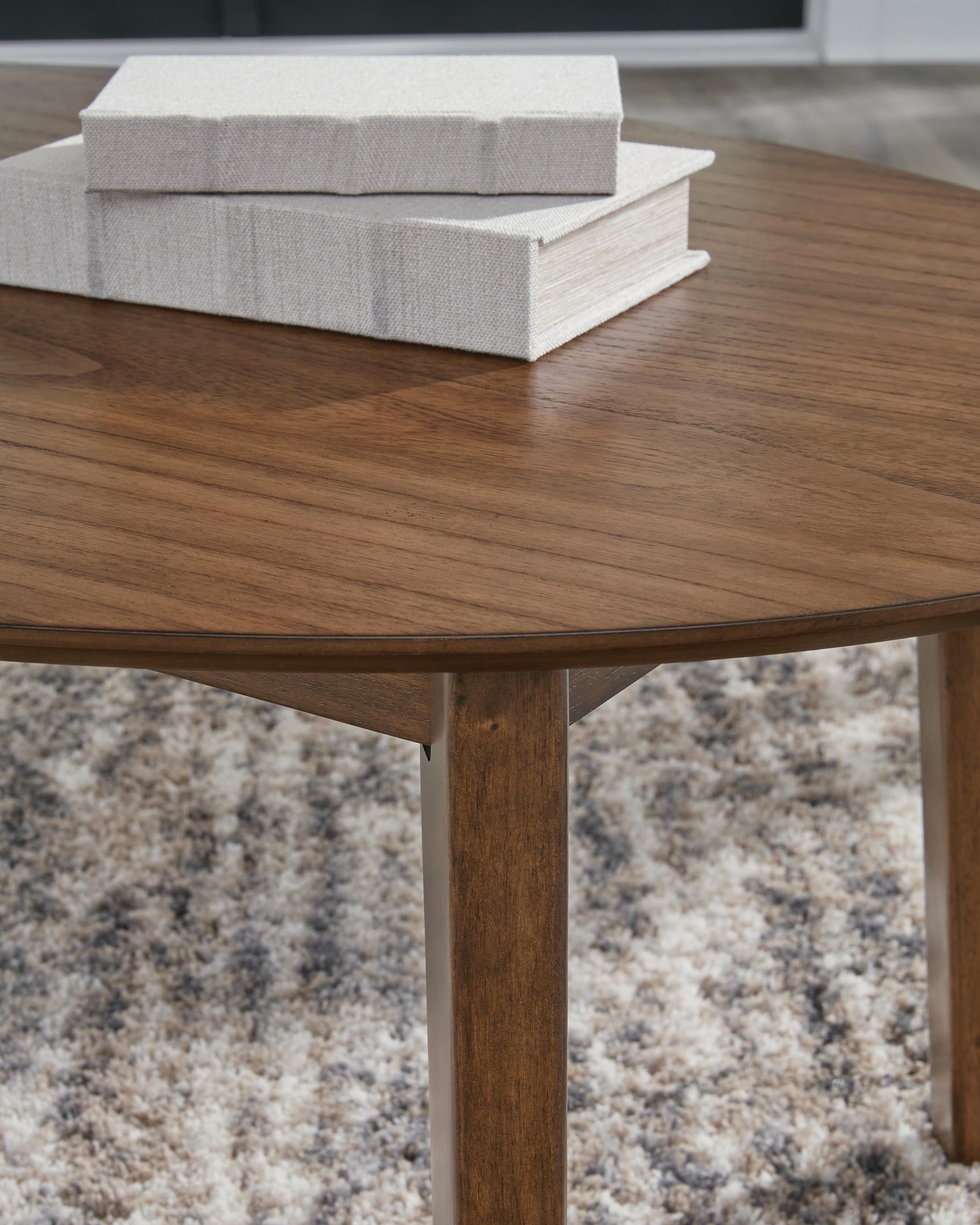 Gordonay Table (Set of 3) - Tampa Furniture Outlet