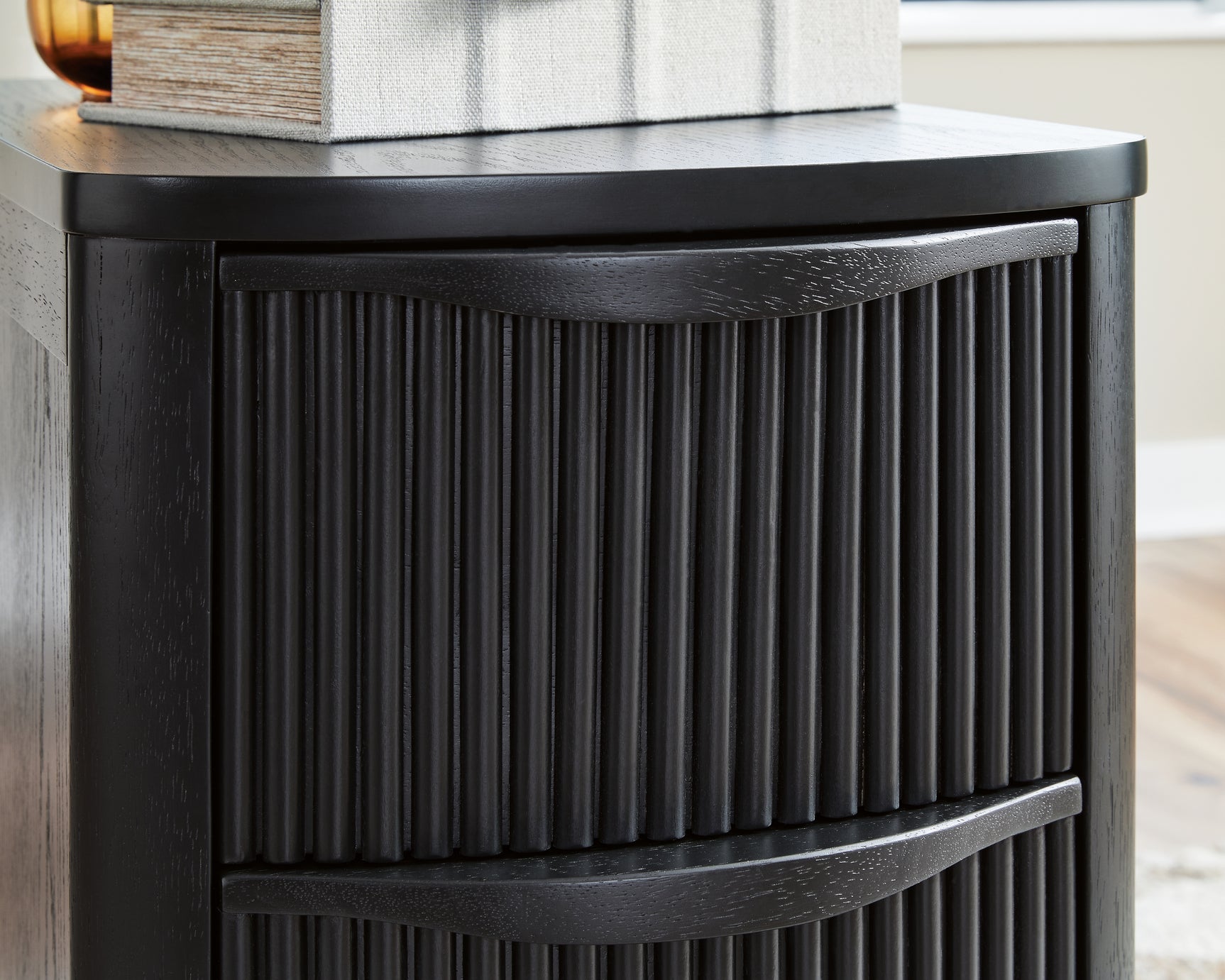 Camdill Chairside End Table - Tampa Furniture Outlet