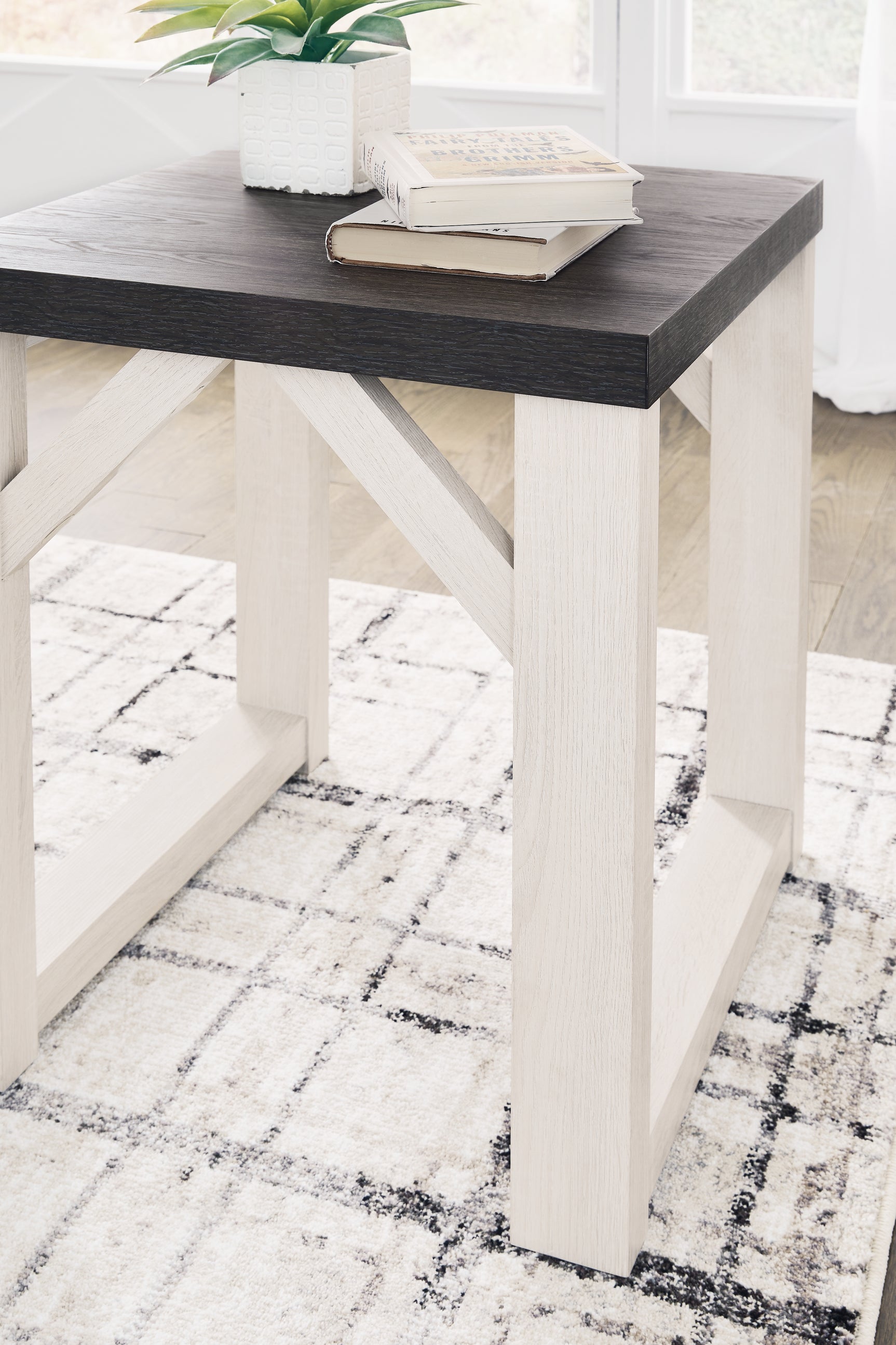 Dorrinson Table (Set of 3) - Tampa Furniture Outlet