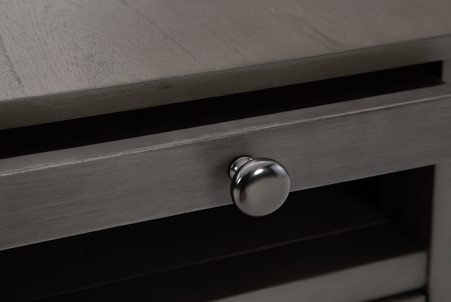 Treytown Chairside End Table - Tampa Furniture Outlet