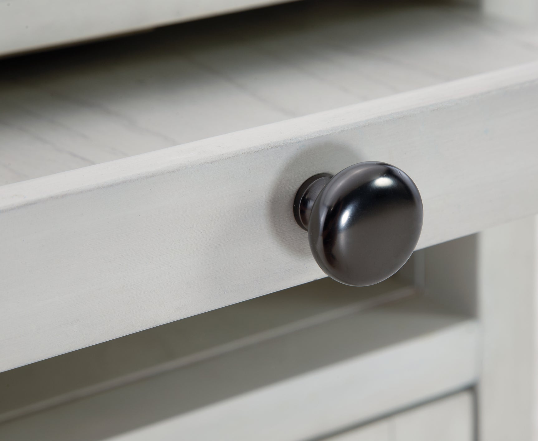 Treytown Chairside End Table - Tampa Furniture Outlet