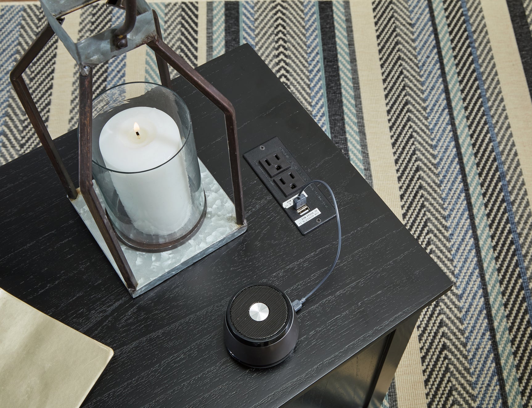 Treytown Chairside End Table - Tampa Furniture Outlet