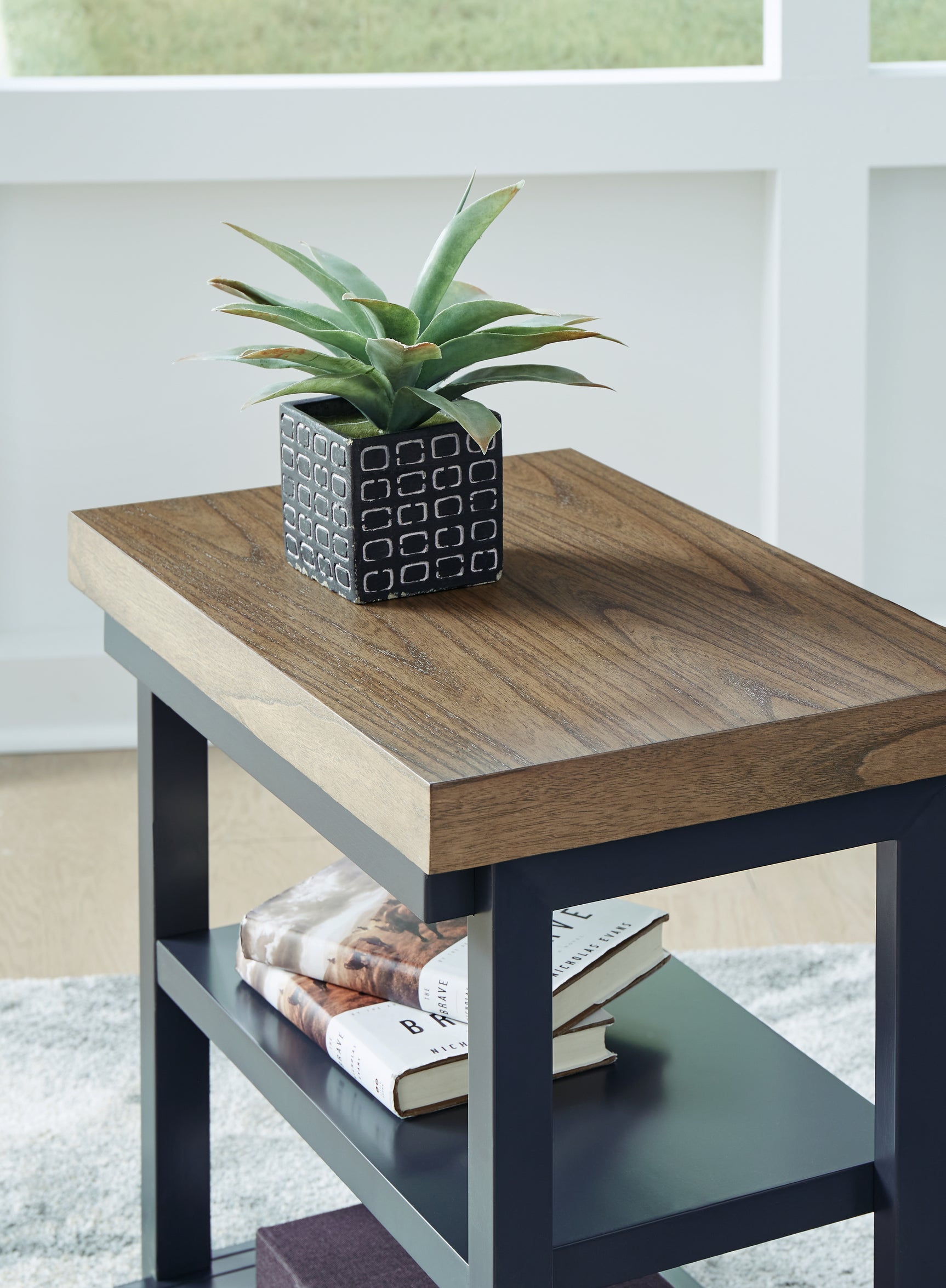 Landocken Table (Set of 3) - Tampa Furniture Outlet