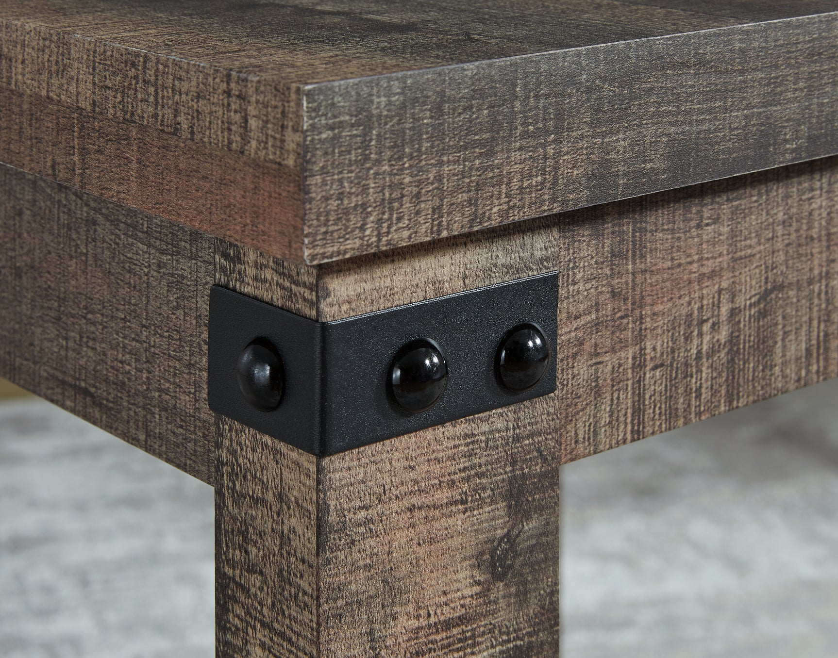 Hollum End Table - Tampa Furniture Outlet
