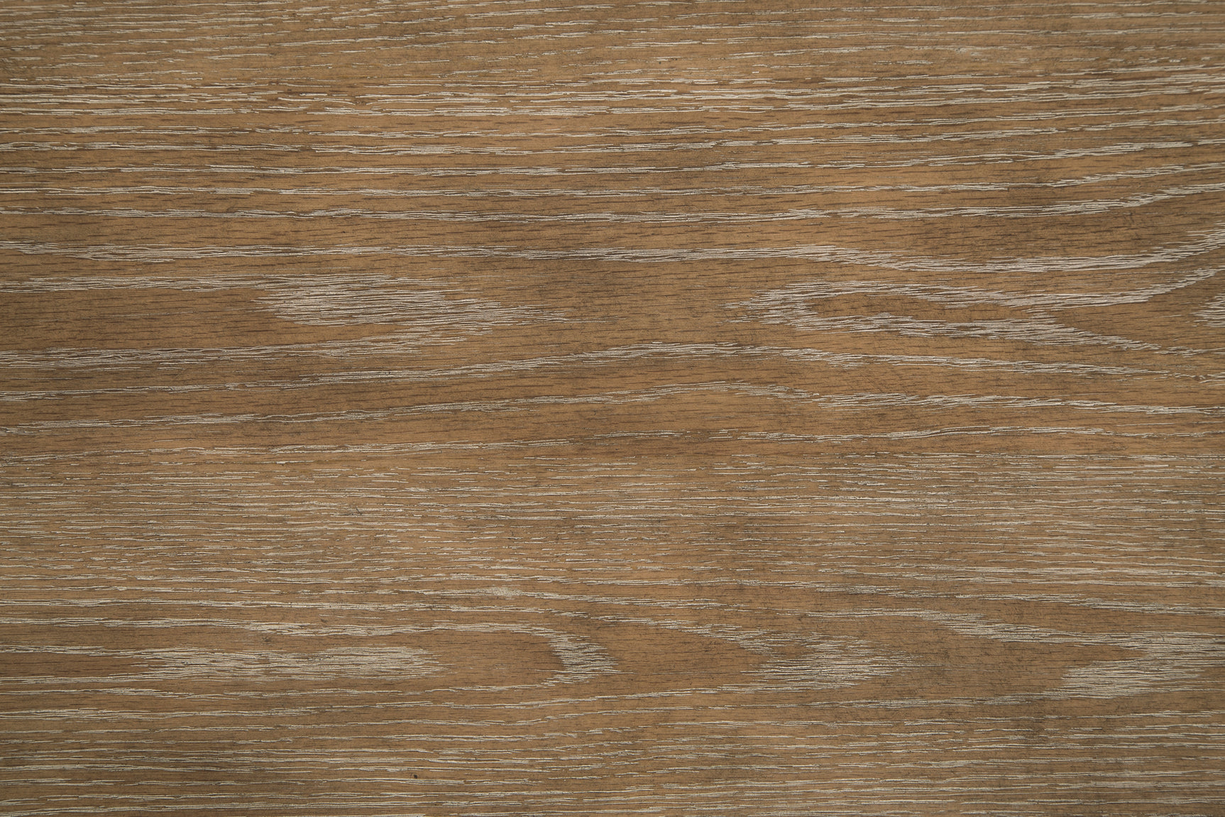 Realyn Chairside End Table - Tampa Furniture Outlet