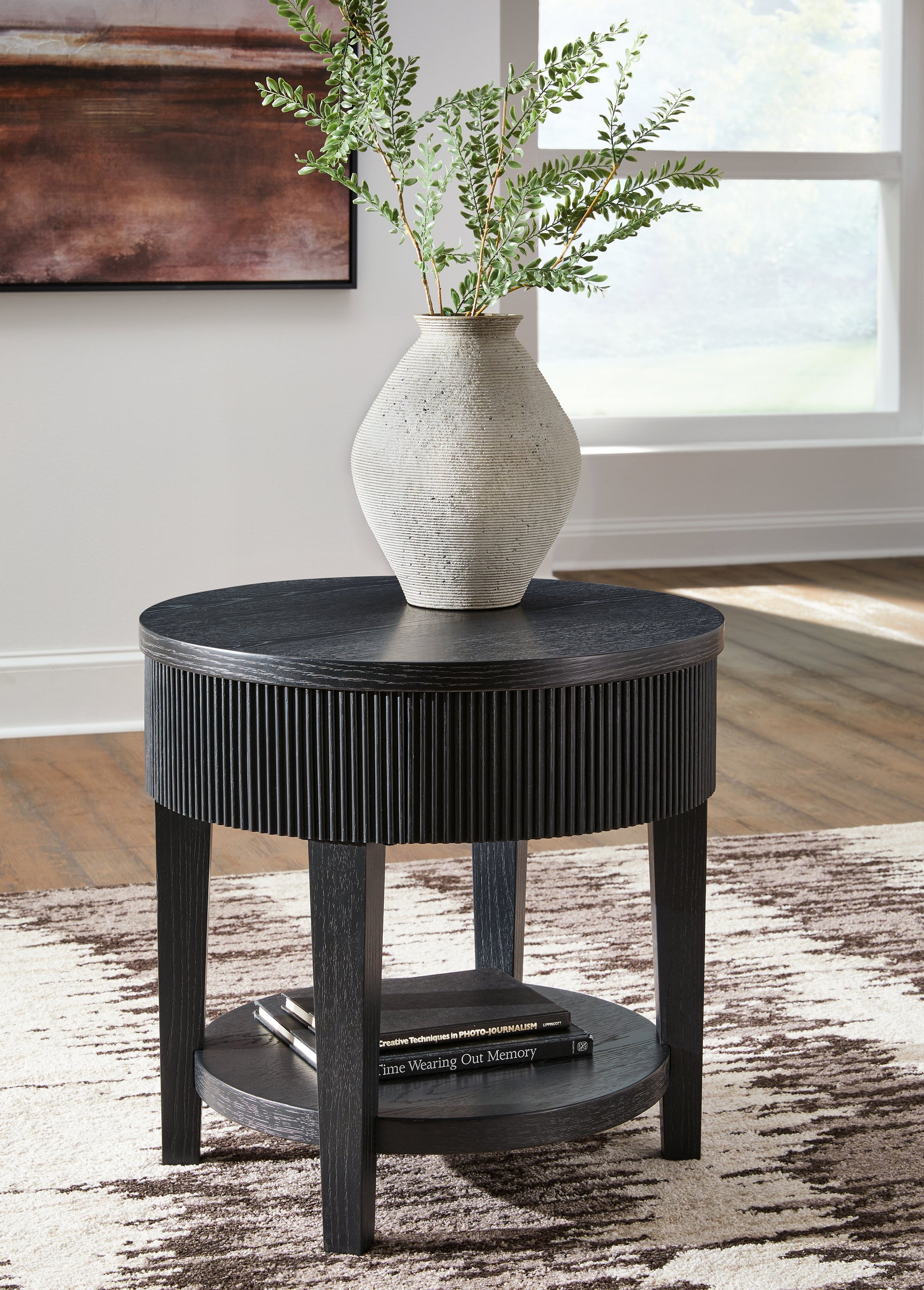 Tampa Furniture Outlet - Ashley Furniture - Marstream End Table - Round End Table / Black - T551-6