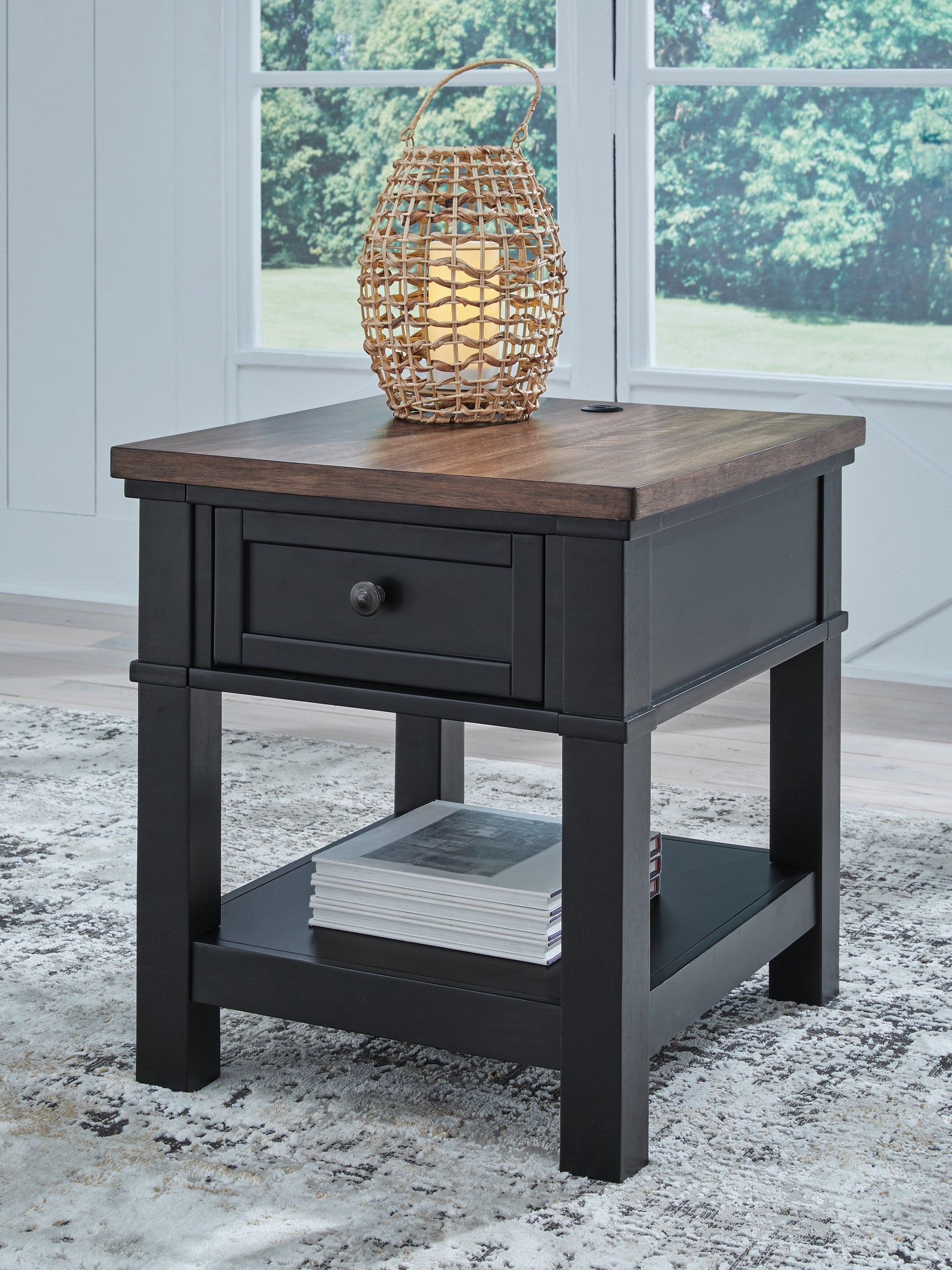 Tampa Furniture Outlet - Ashley Furniture - Wildenauer End Table - Rectangular End Table / Brown/Black - T664-3
