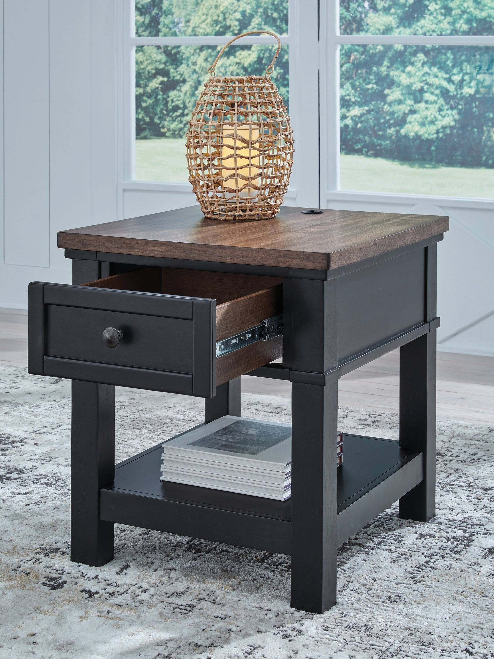 Wildenauer End Table - Tampa Furniture Outlet