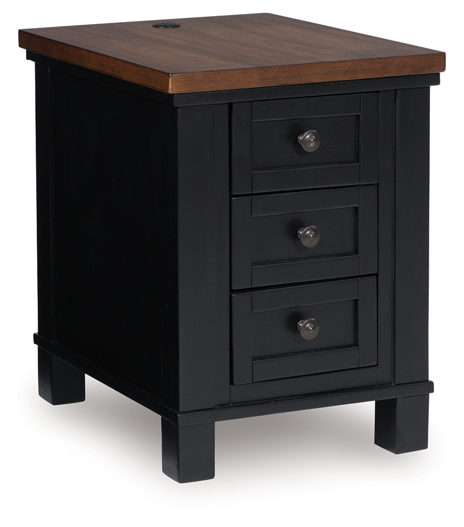 Wildenauer Chairside End Table - Tampa Furniture Outlet